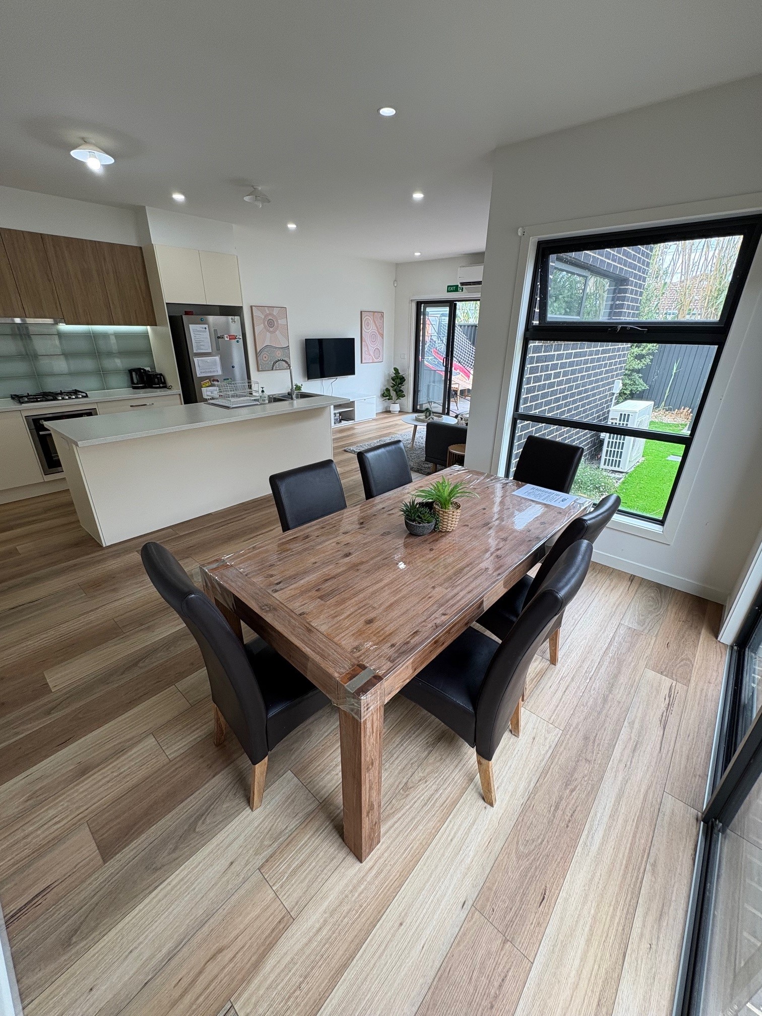 3 bedroom townhouse — Home image 6
