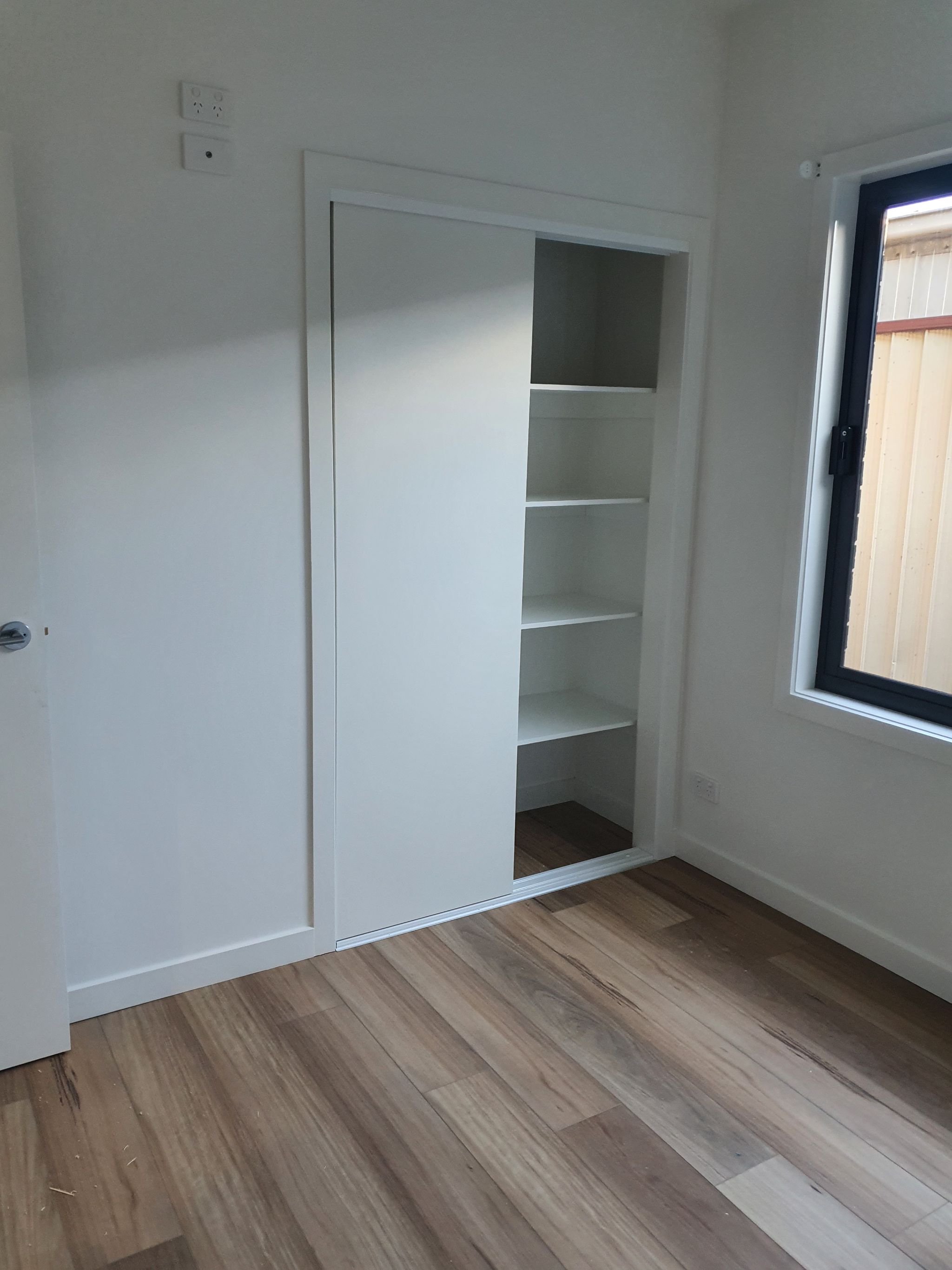 3 bedroom townhouse — Home image 2