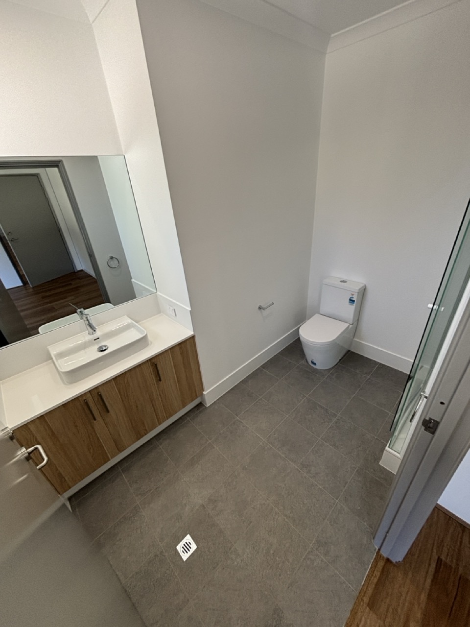 BRAND NEW - Spacious 2 Resident (HPS) (SDA) House - Armadale — Home image 2