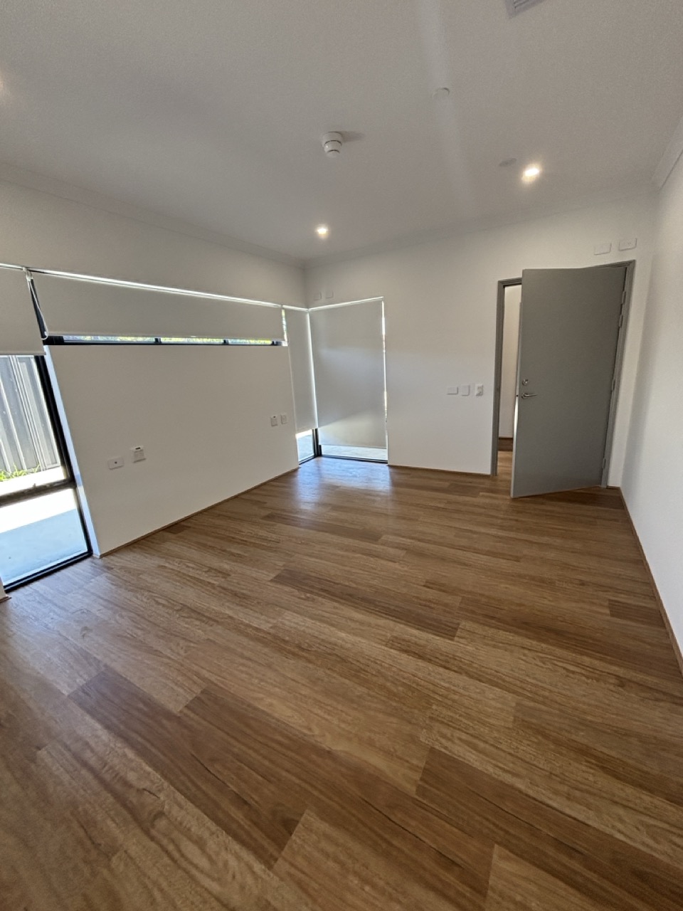 BRAND NEW - Spacious 2 Resident (HPS) (SDA) House - Armadale — Home image 8