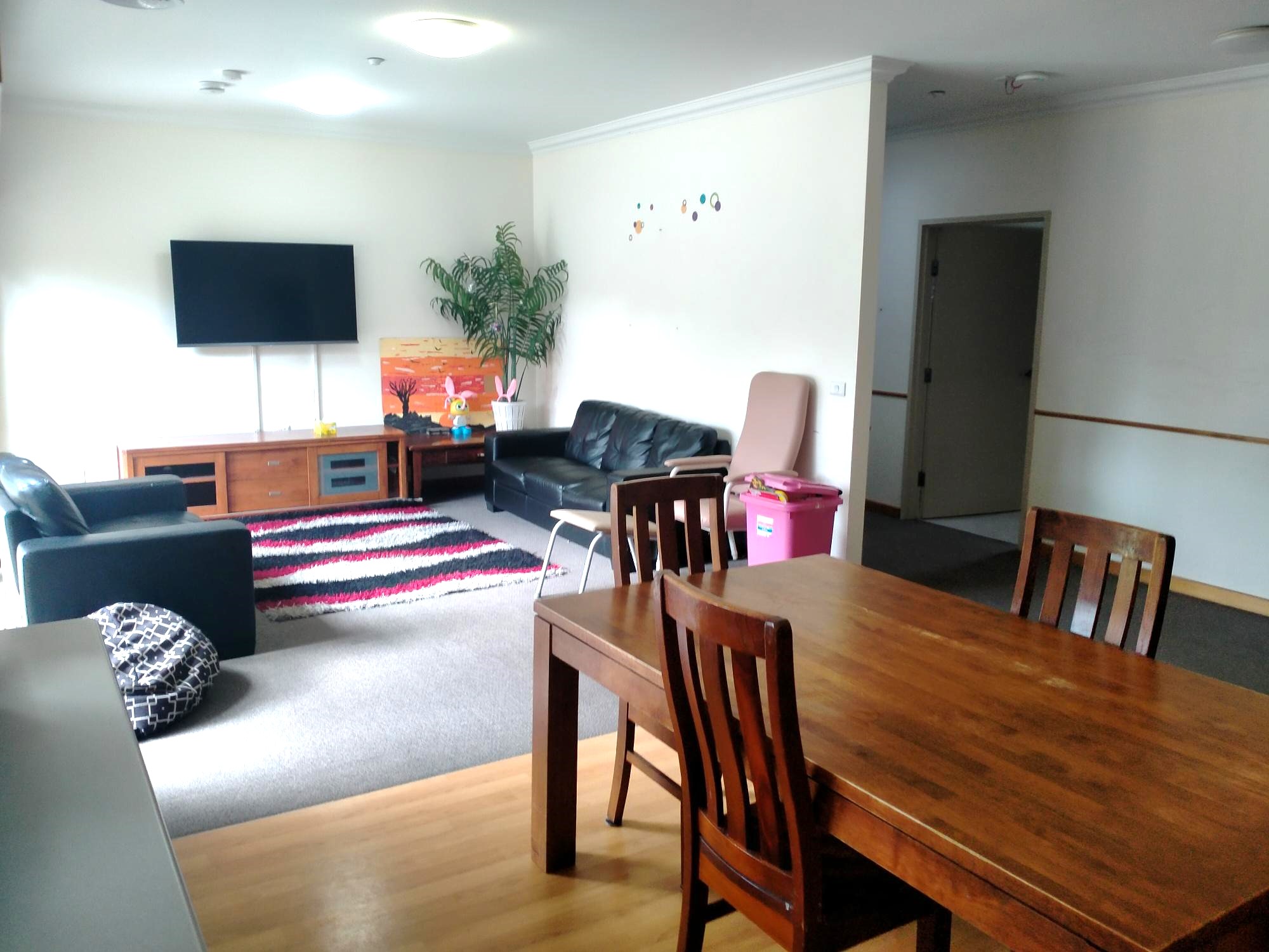 Thriving Pakenham Room Vacancy — Home image 2