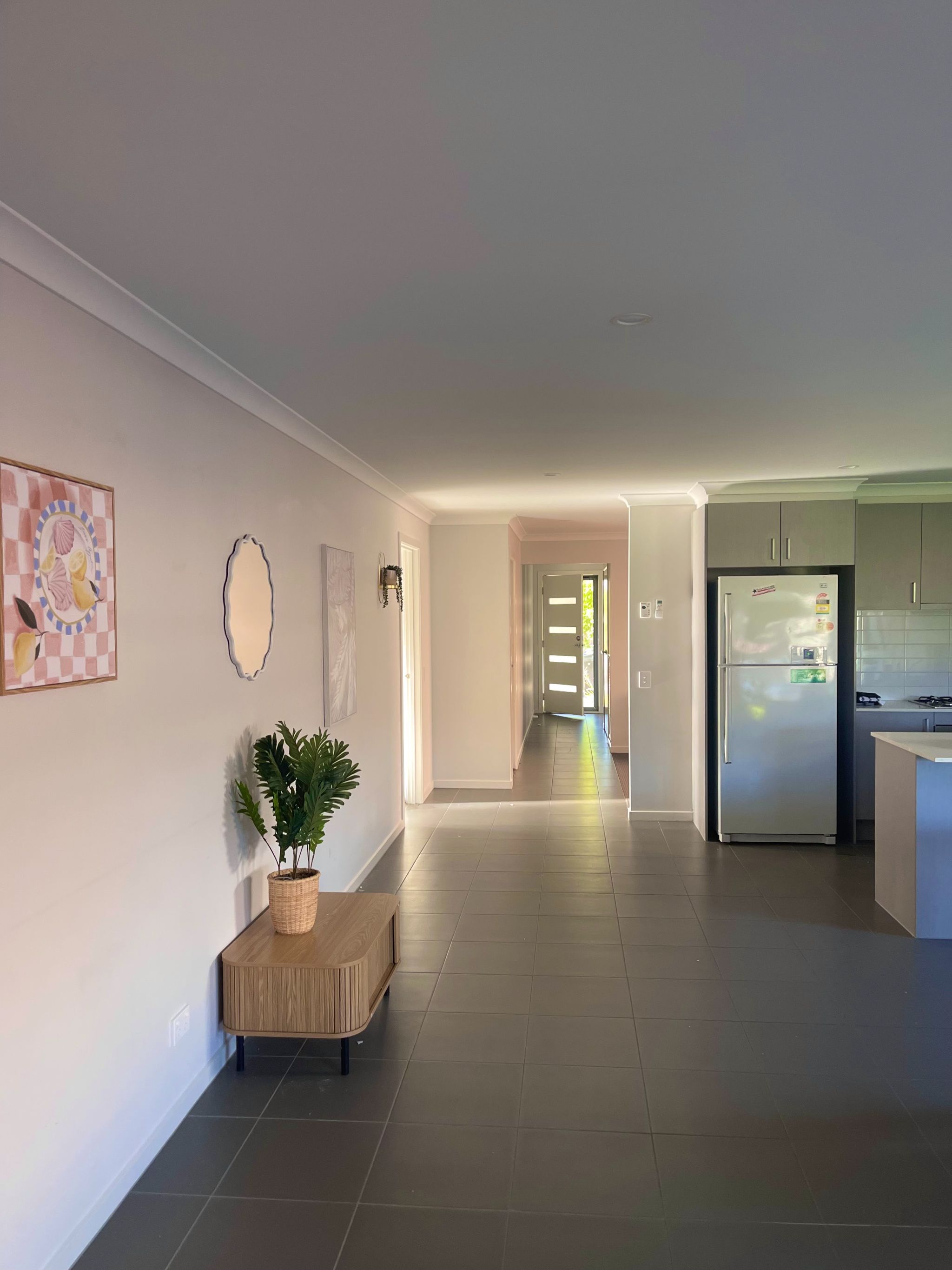 Beautiful Modern Home — Home image 3