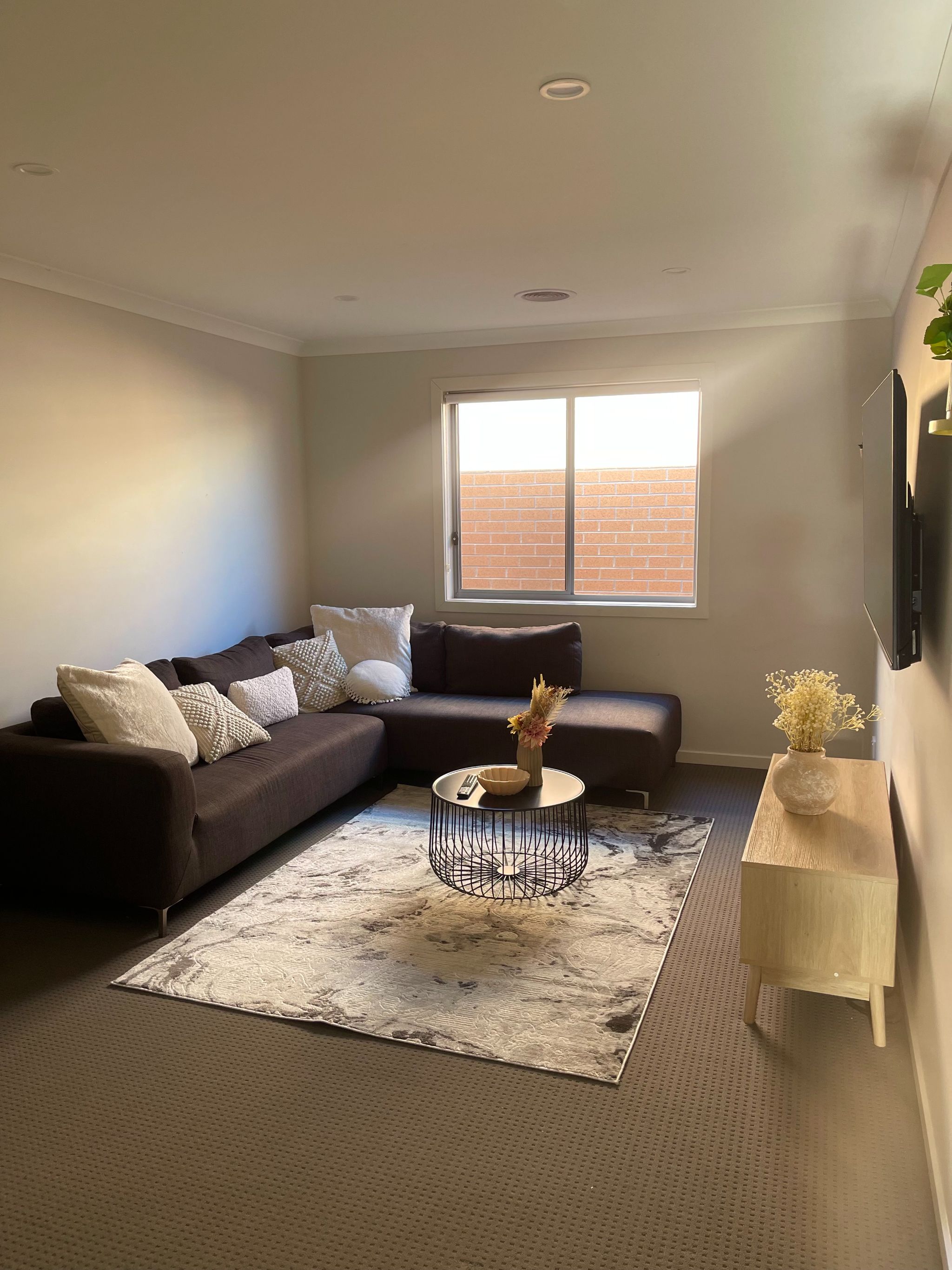 Beautiful Modern Home — Home image 6