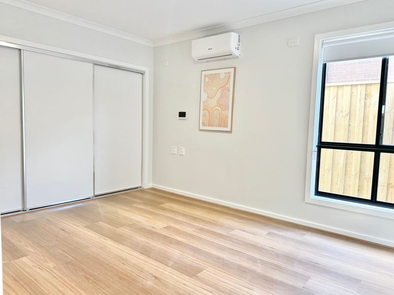 Modern 3-Bedroom Home in Greenmont, Wyndham Vale — Home image 9