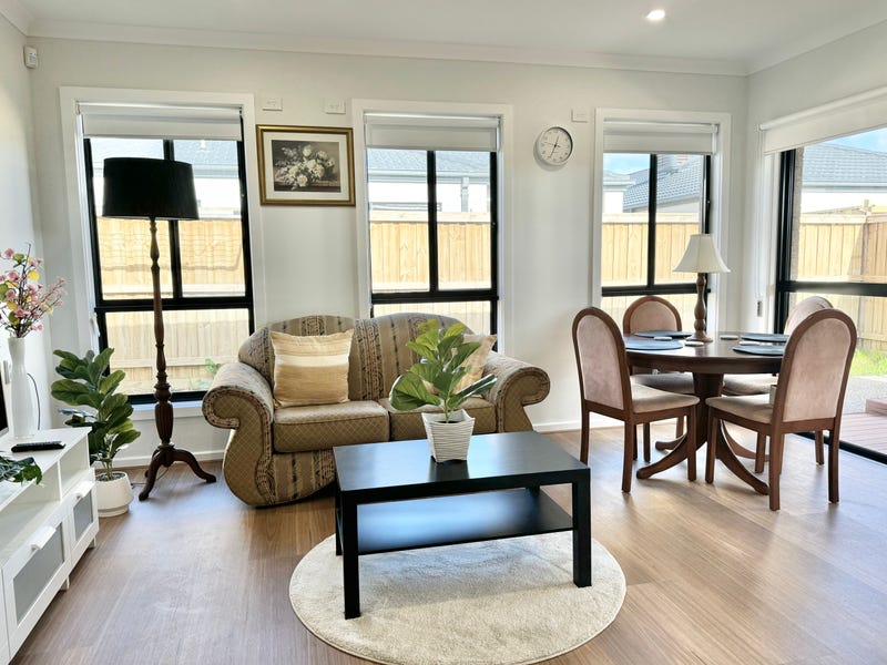 Modern 3-Bedroom Home in Greenmont, Wyndham Vale — Home image 14