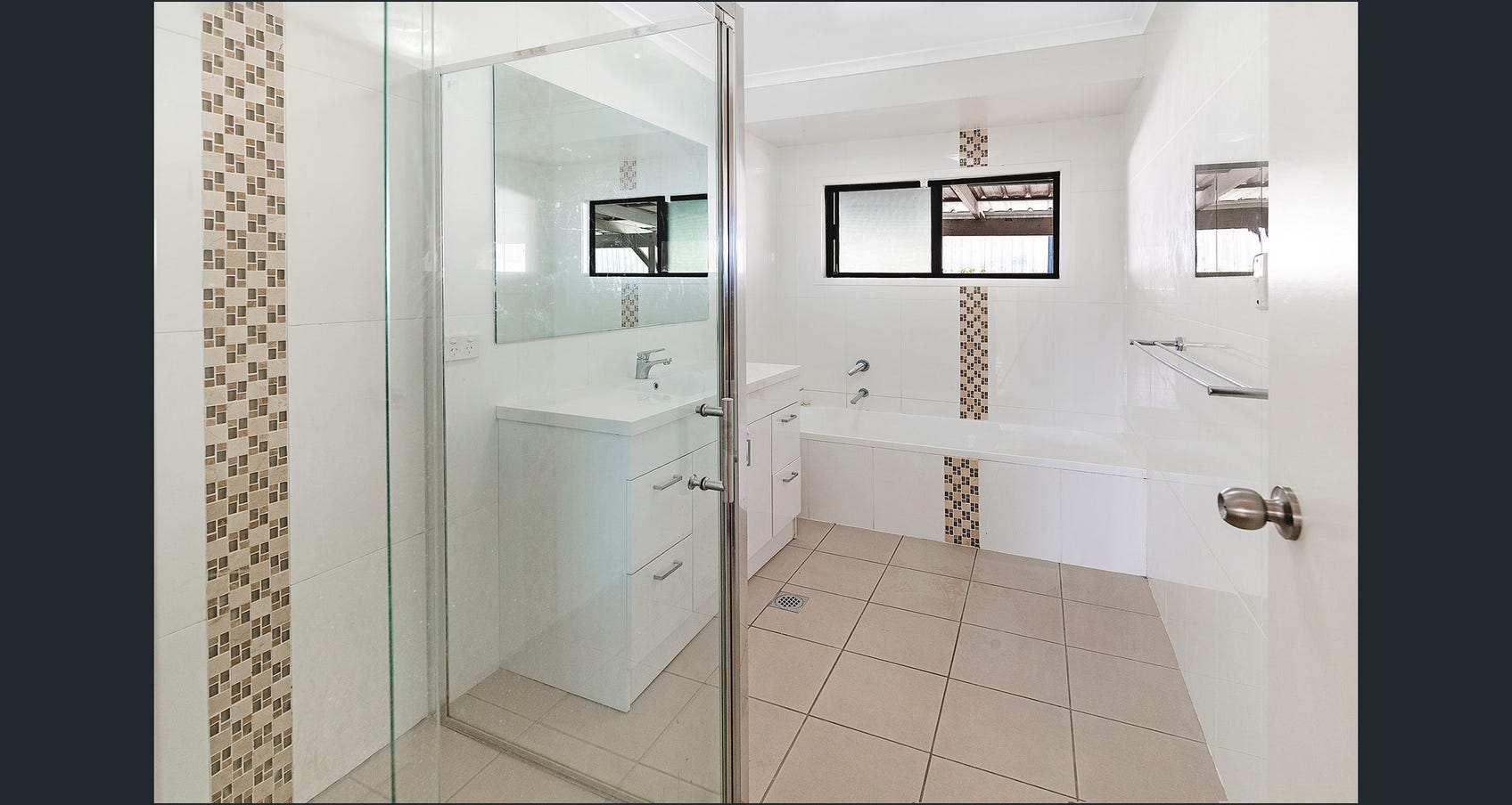 SIL - Merrimac on the Gold Coast — Home image 4