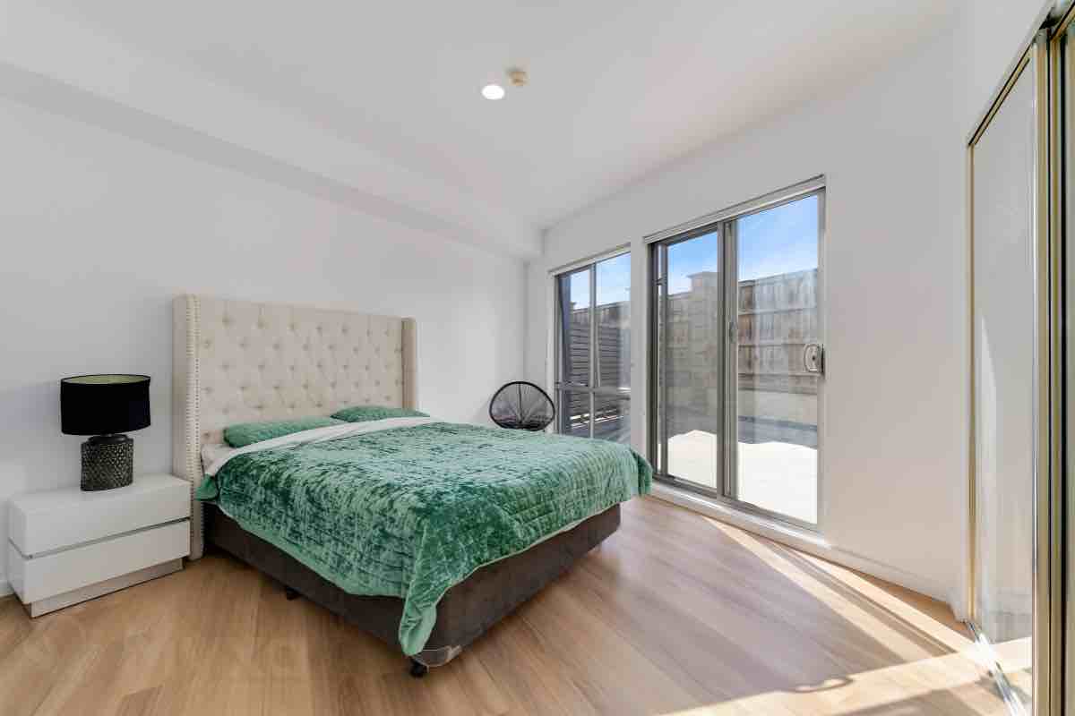 The ideal Ivanhoe location, SDA home now available! — Home image 8