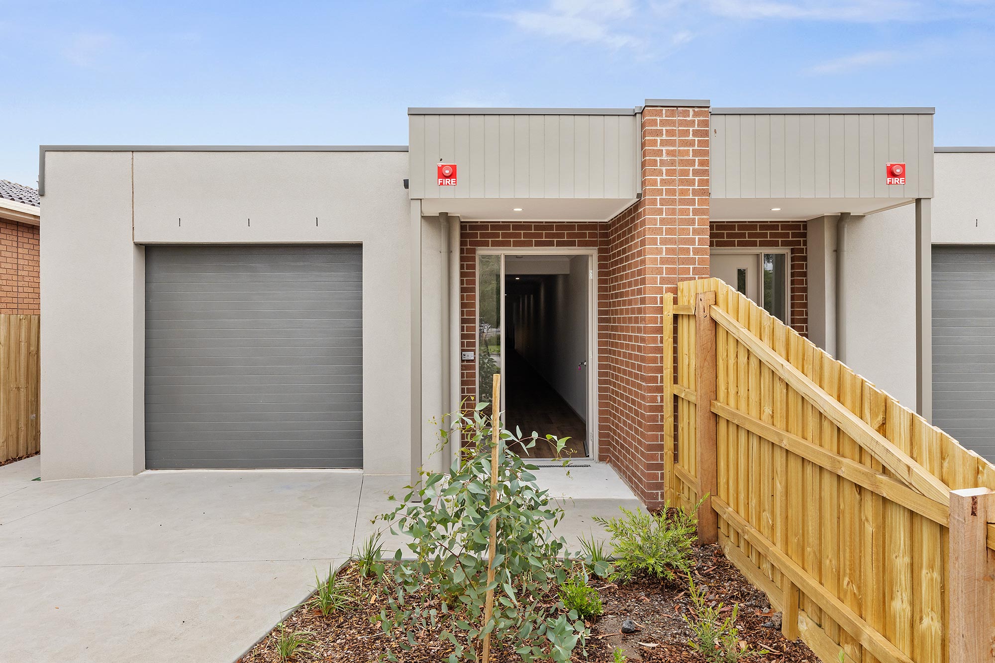 Bright Home Beside Green Reserve 2 Bed/2 Bath (+OOA) HPS — Home image 15