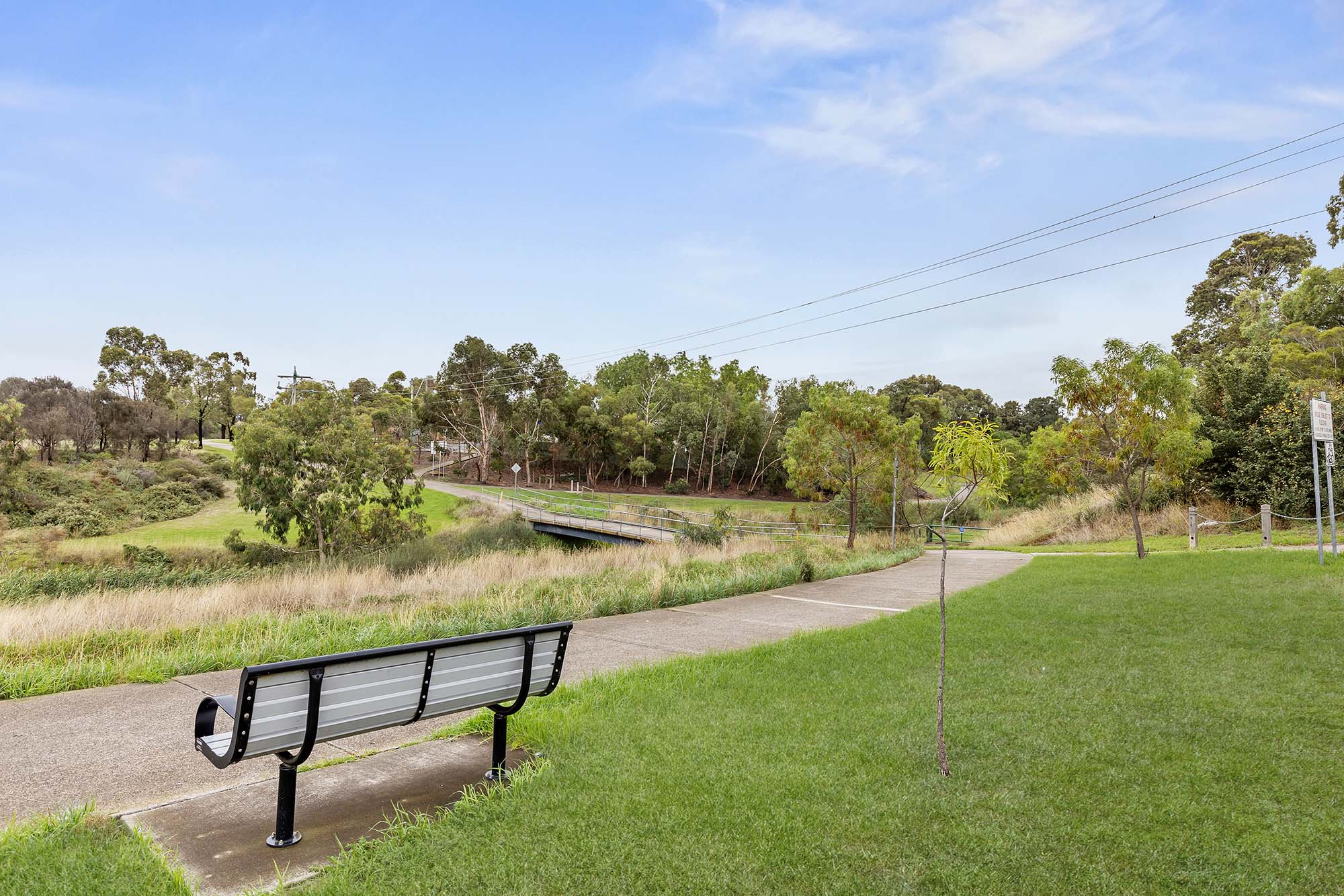 Bright Home Beside Green Reserve 2 Bed/2 Bath (+OOA) HPS — Home image 19