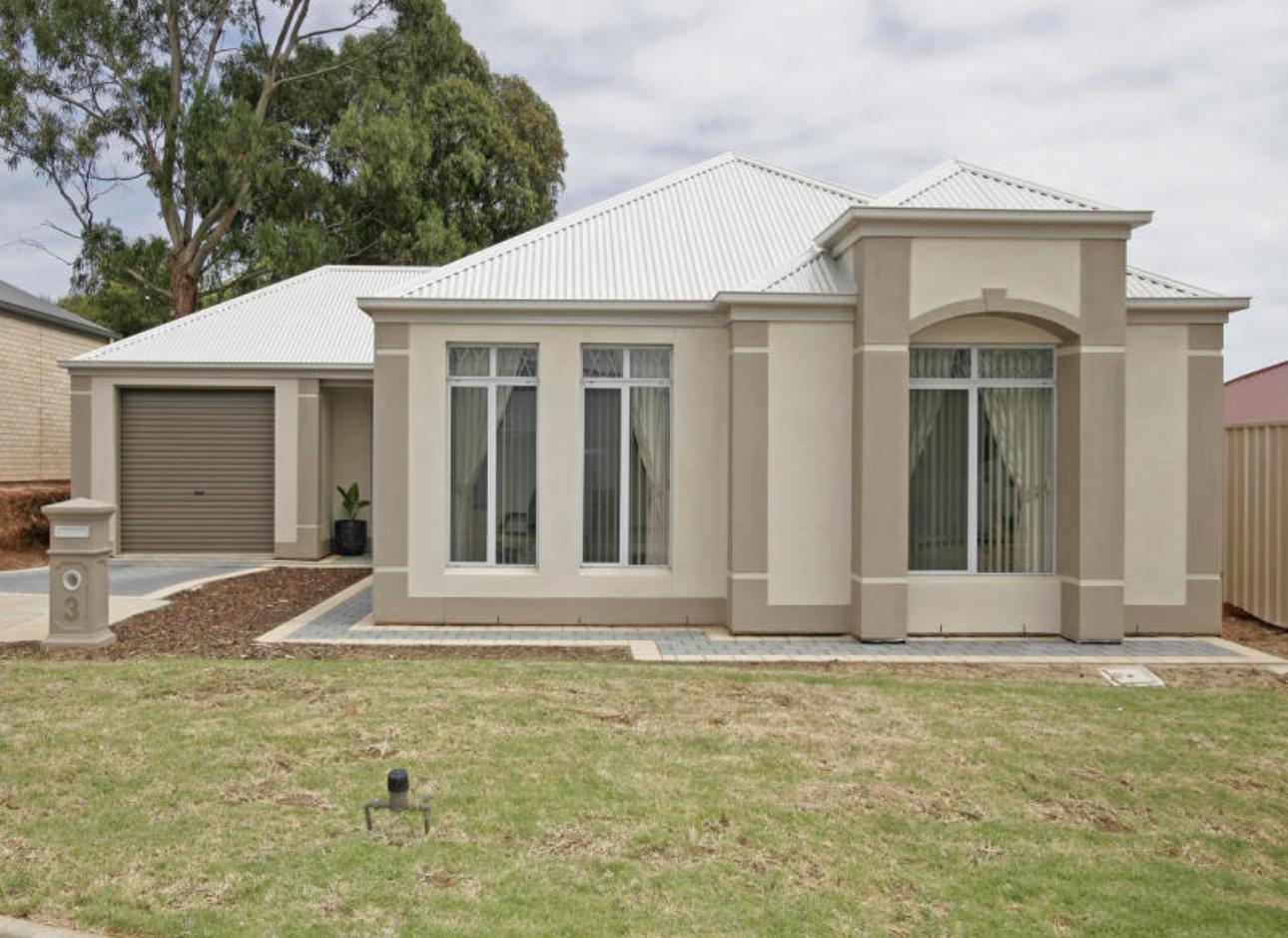 Charming 3-Bed Home in Morphett Vale 5162 — Home image 5