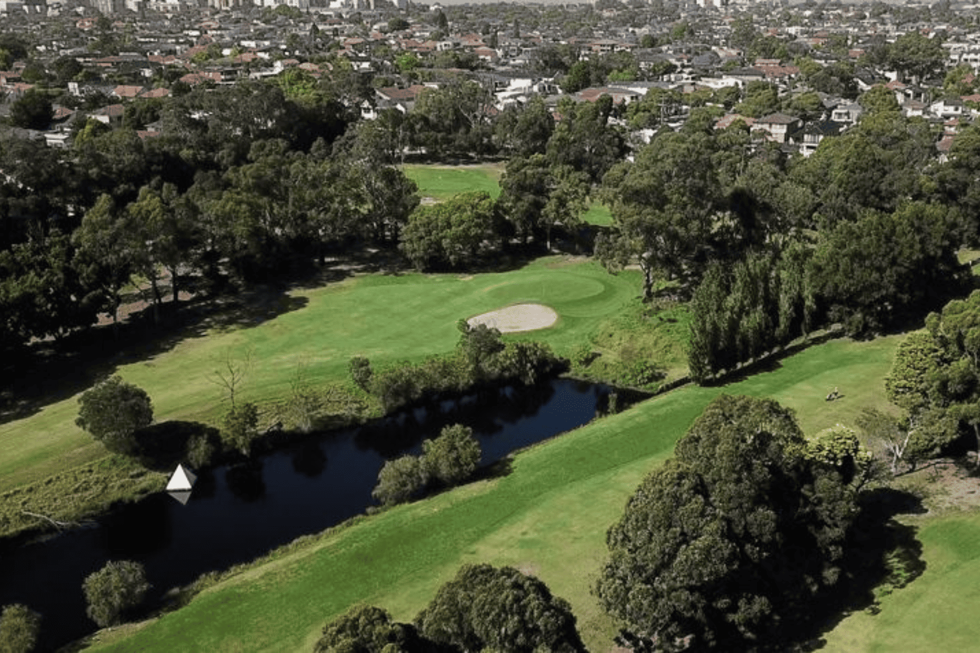 Live close to all the amenities you need in this SIL home in Hurstville — Home image 3