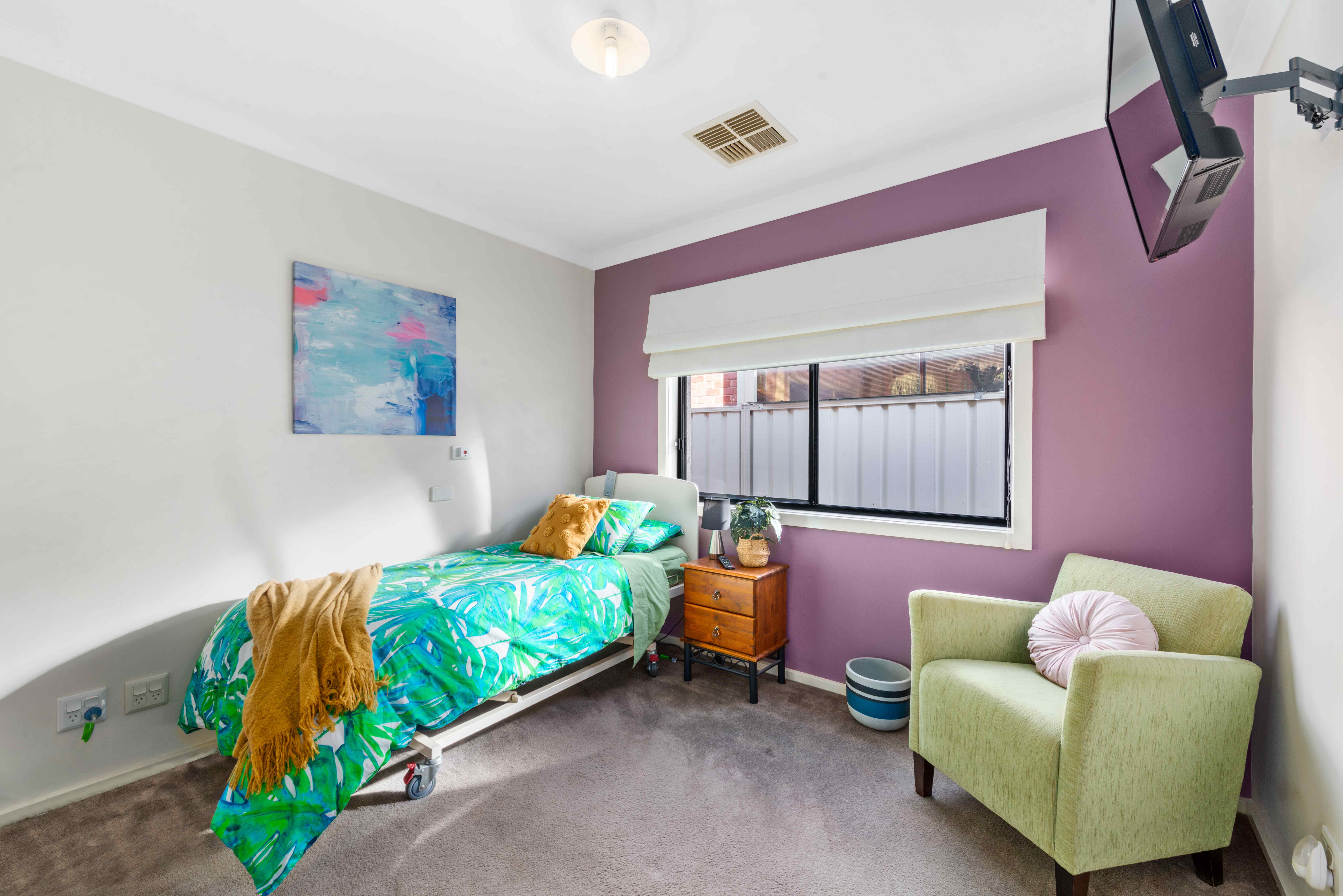 Lovely, newly refurbished, modern home in vibrant Kialla community! — Home image 6