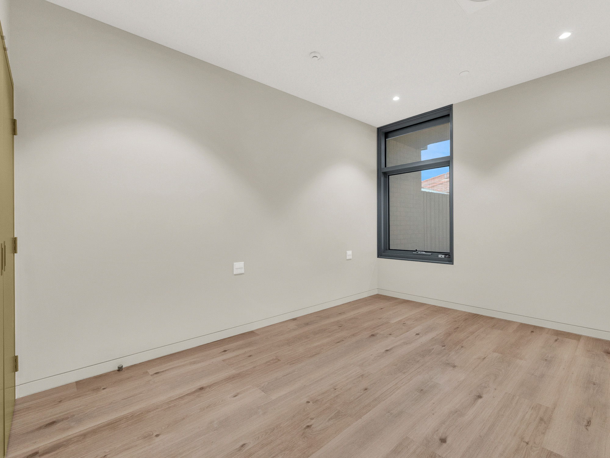 Robust two bedroom Villa with separate living areas in Thomastown — Home image 5