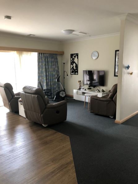 Two vacancies in a five bedroom High Physical Support house in Strathdale — Home image 2