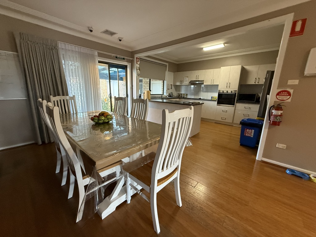 Peakhurst Heights — Home image 3