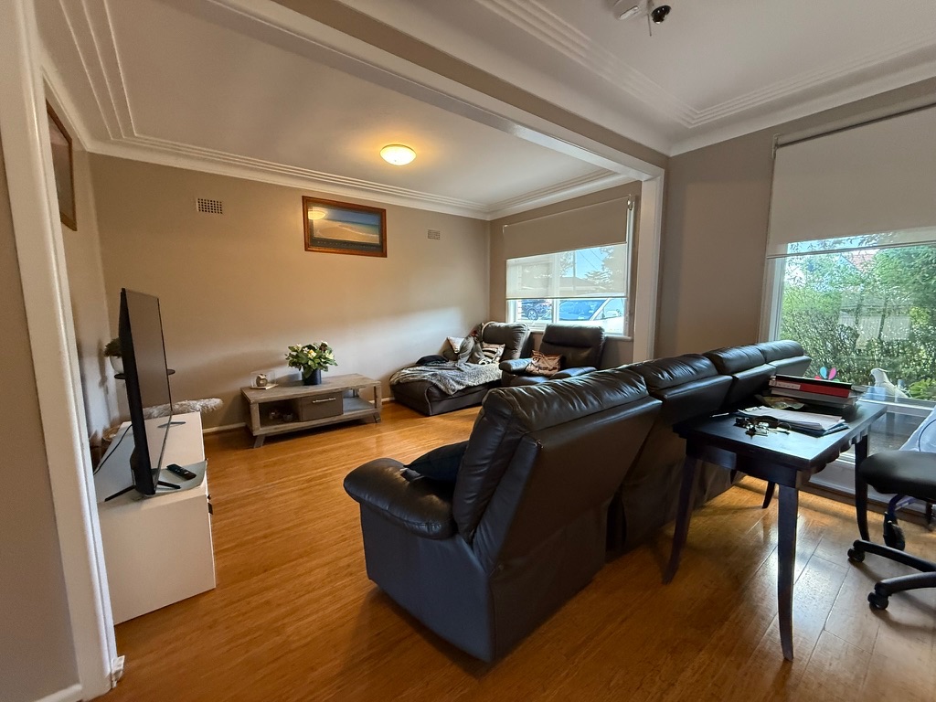 Peakhurst Heights — Home image 4