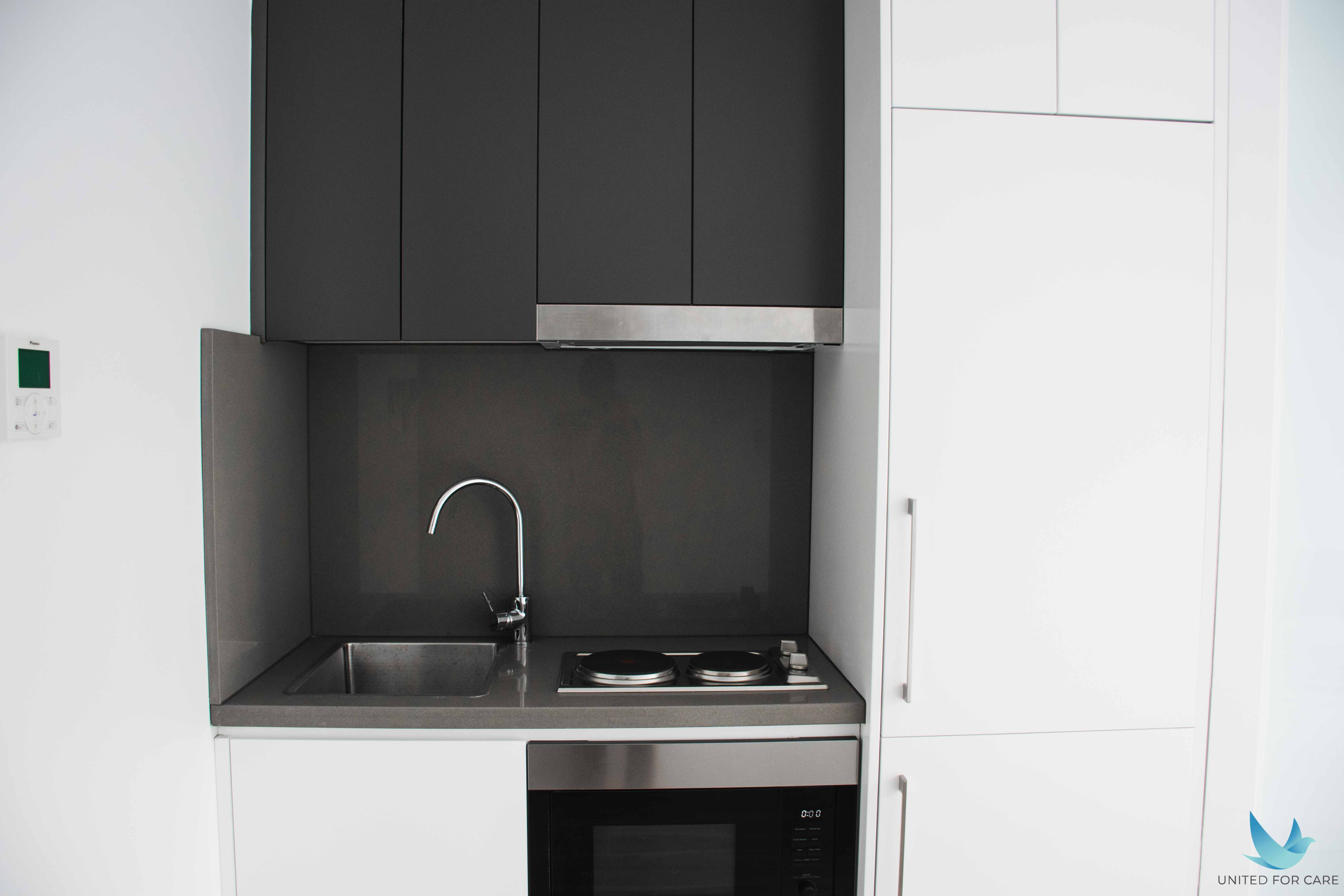 Individual SIL Studio Apartment in the heart of Petersham — Home image 2