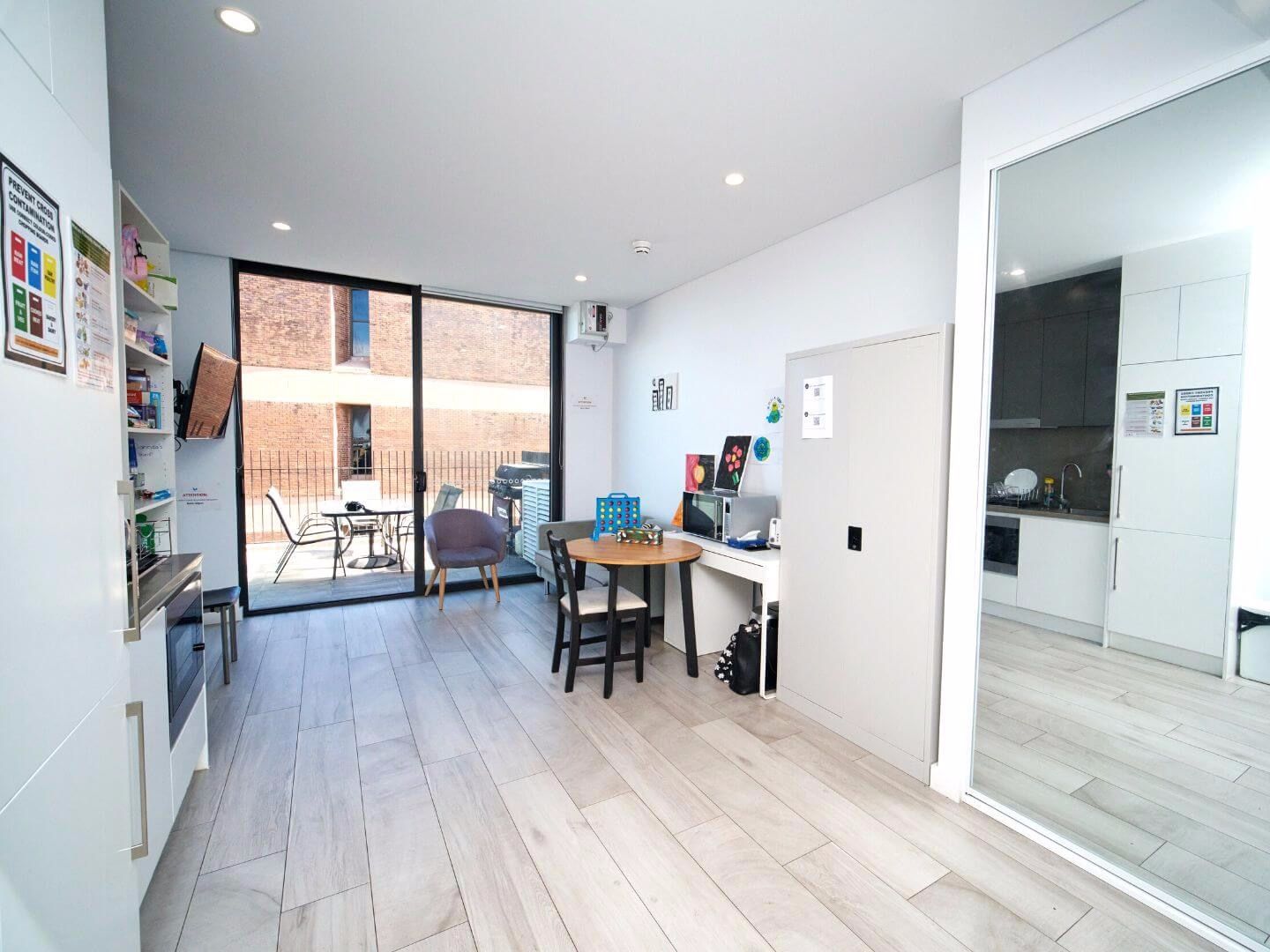 Individual SIL Studio Apartment in the heart of Petersham — Home image 5