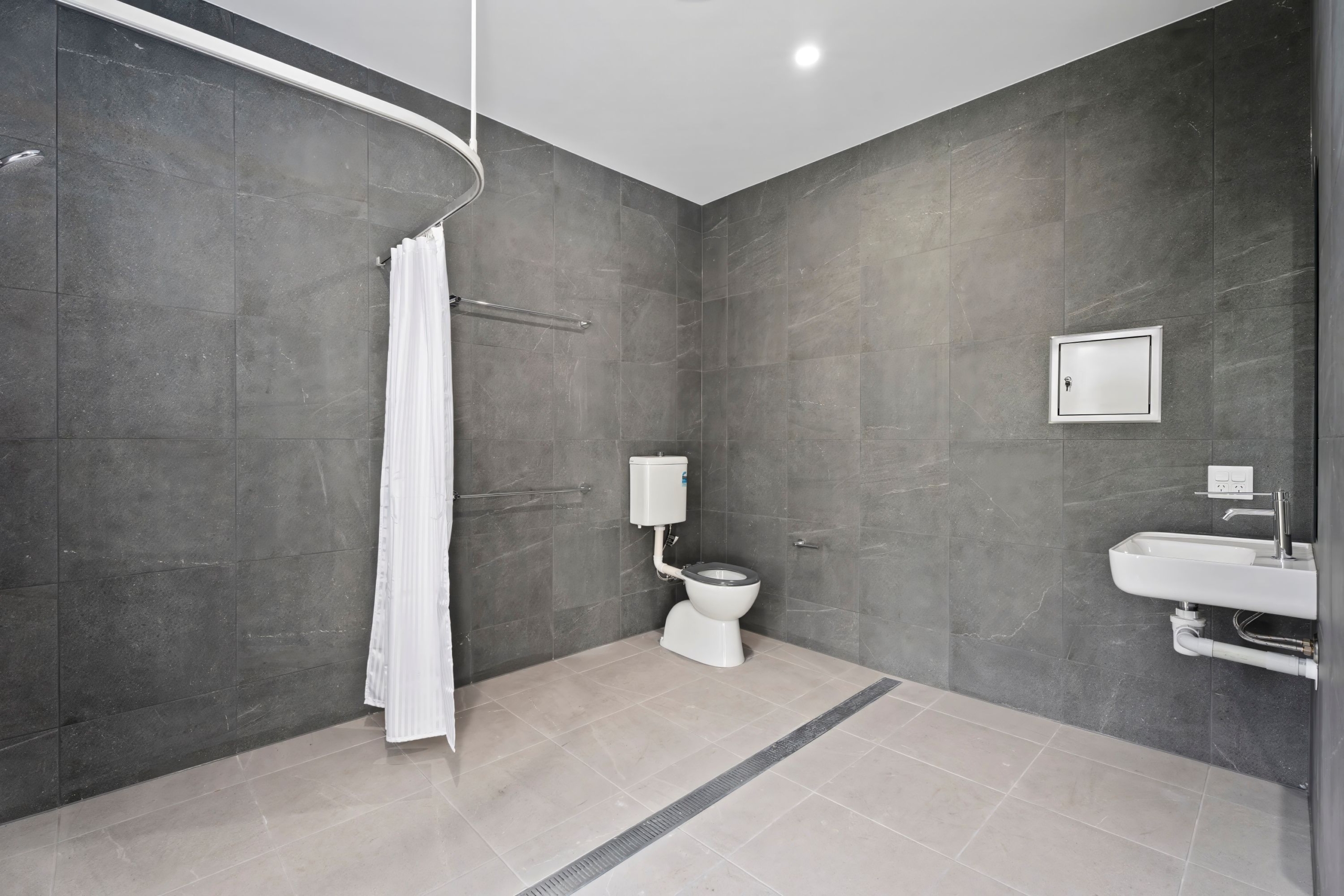 COOMERA, GOLD COAST QLD – HPS HOUSE (LOOKING FOR CO-TENANT) — Home image 6