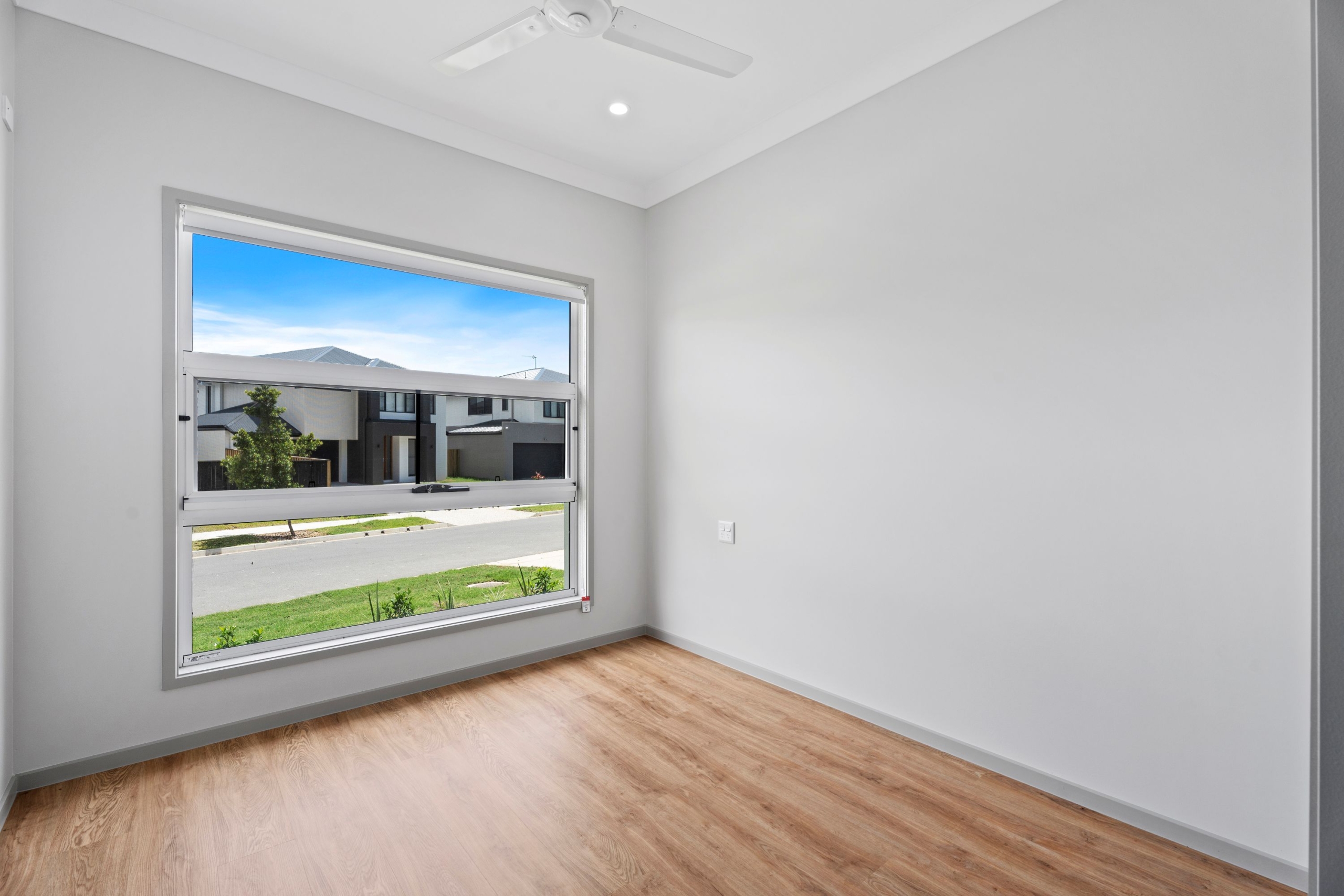 COOMERA, GOLD COAST QLD – HPS HOUSE (LOOKING FOR CO-TENANT) — Home image 9