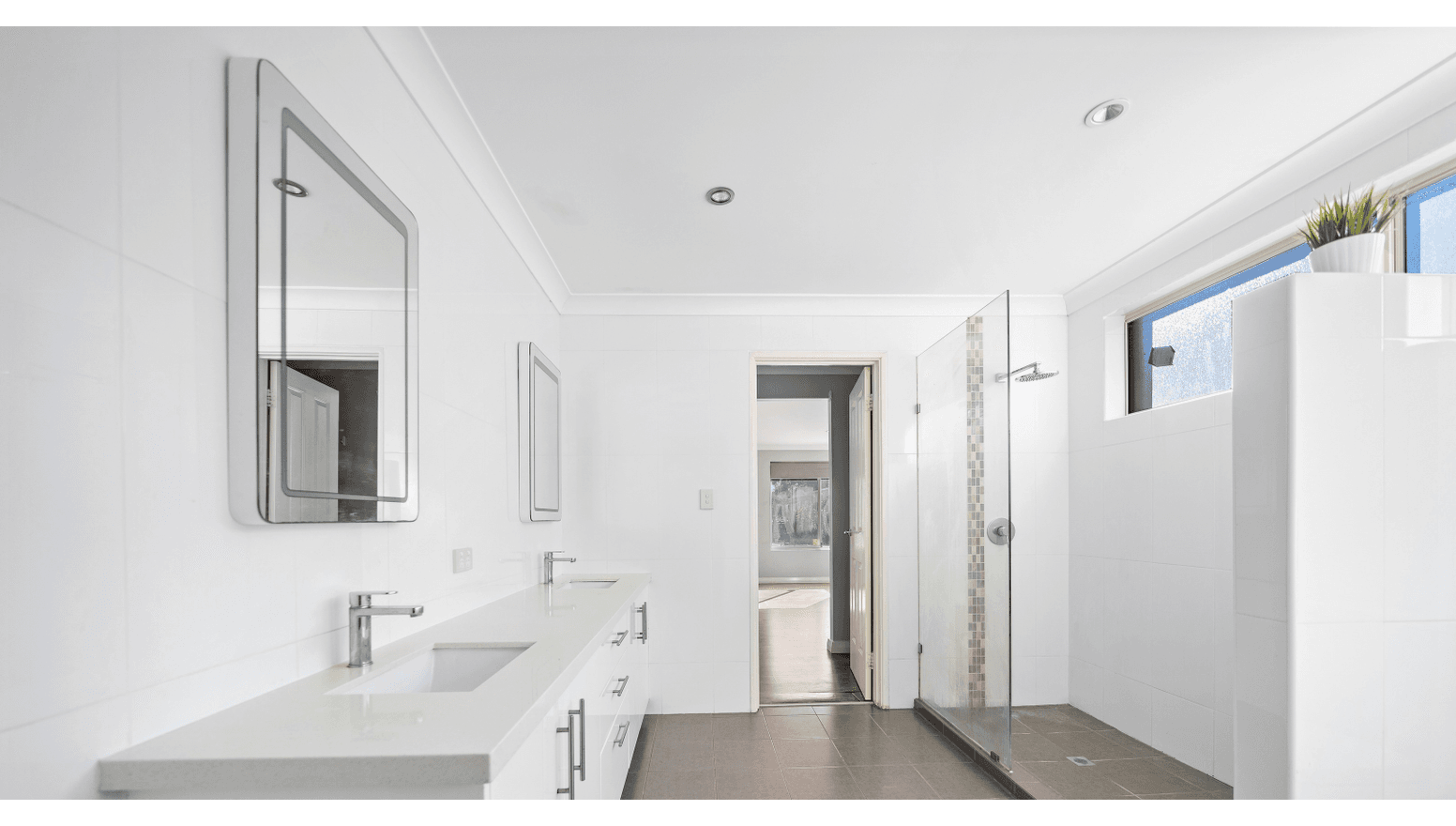 Modern and spacious SIL home in the heart of Morley — Home image 4