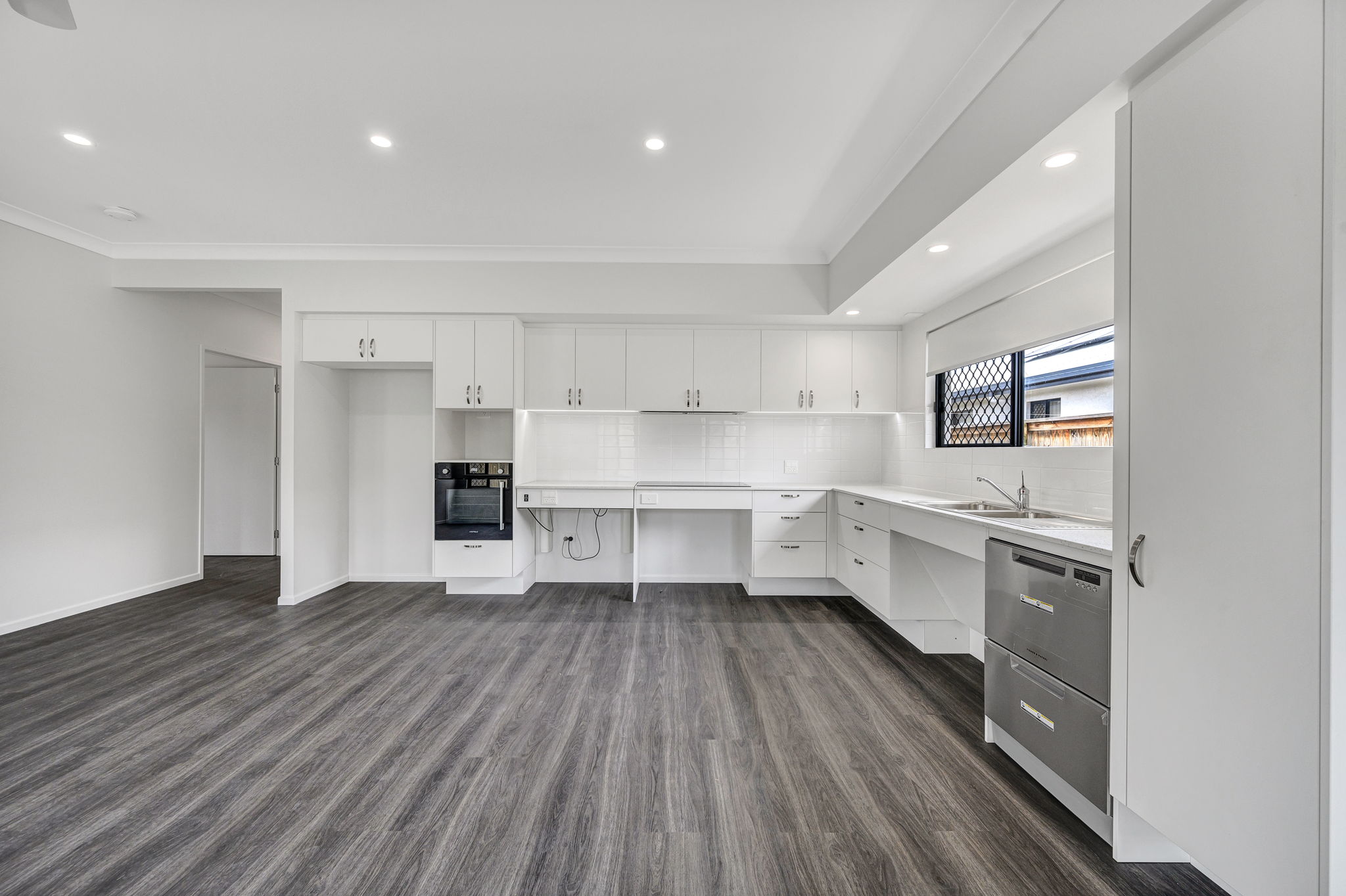 2 HPS Rooms + OOA + Media Room, Available now in Bohle Plains! — Home image 4