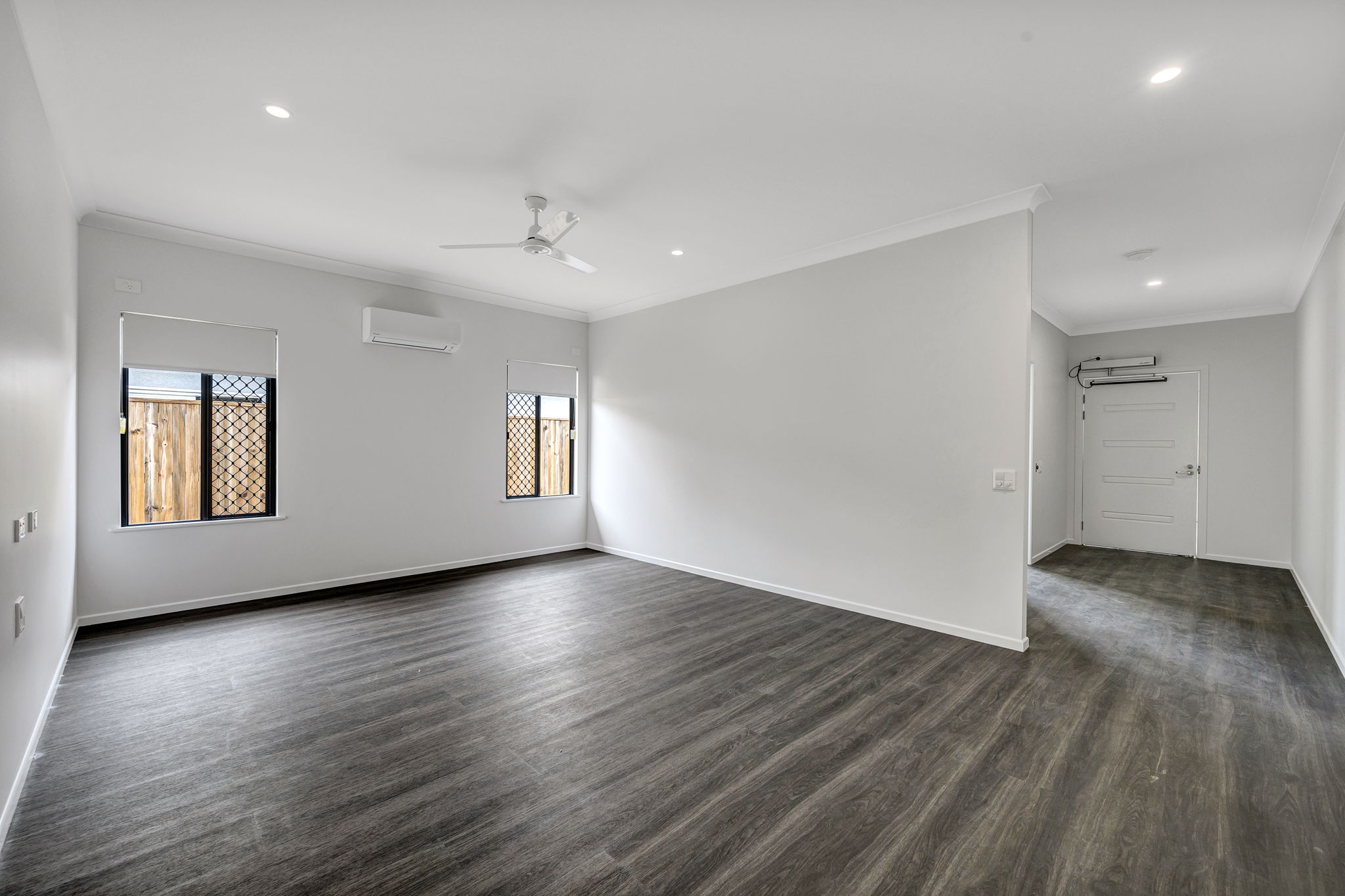2 HPS Rooms + OOA + Media Room, Available now in Bohle Plains! — Home image 8