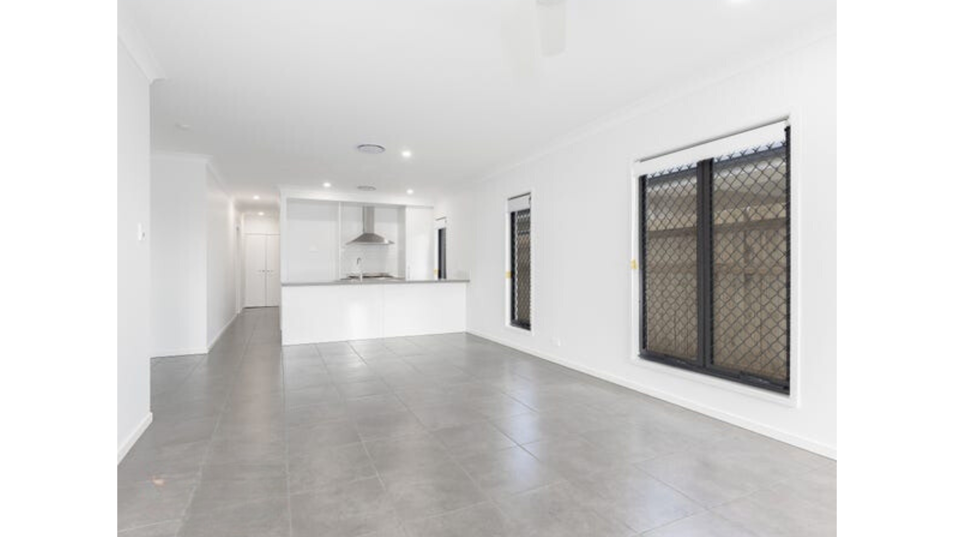 Brand New Furnished House Available in Morayfield. Available for SIL/MTA/STA — Home image 6