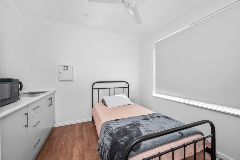 Housemate Wanted in 3 HPS + OOA home in Deeragun — Home image 2