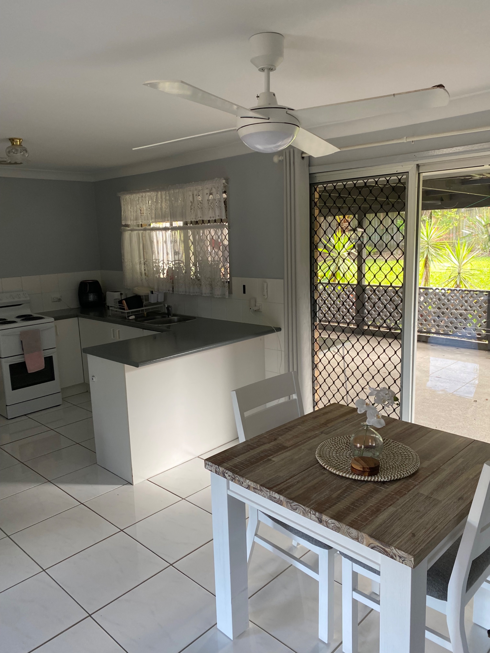 Central Gold Coast living — Home image 5