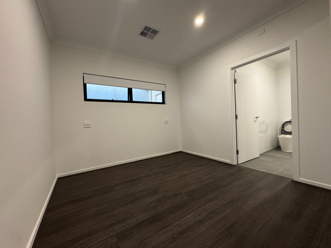 1 Bedroom SDA House - ***ROBUST*** Close to Lyell McEwen Hospital — Home image 5