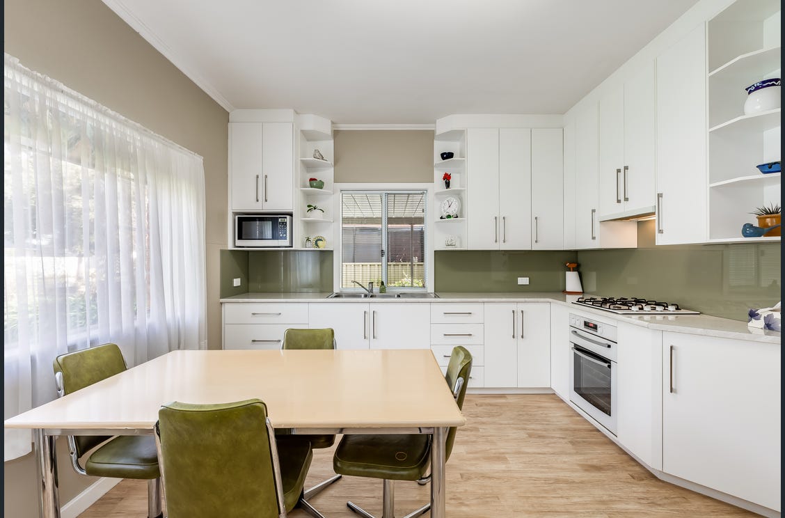SIL House at Glengowrie, Close to Beach & Harbour Town. — Home image 2