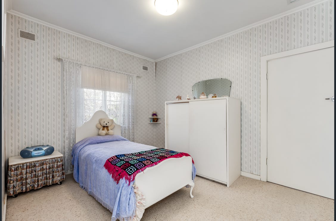 SIL House at Glengowrie, Close to Beach & Harbour Town. — Home image 6