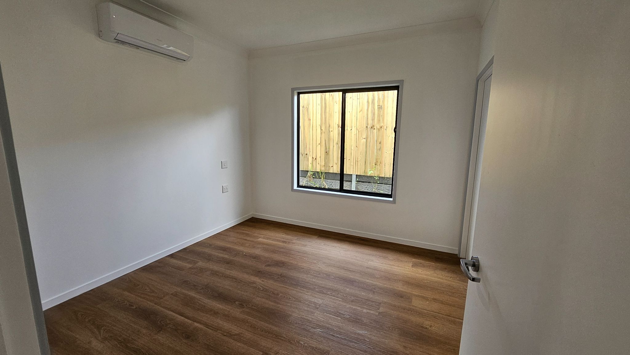 Stunning Spacious New Build in Collingwood Park — Home image 6