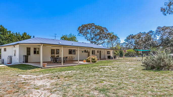Enjoy Tranquil Living in Stanthorpe — Home image 3