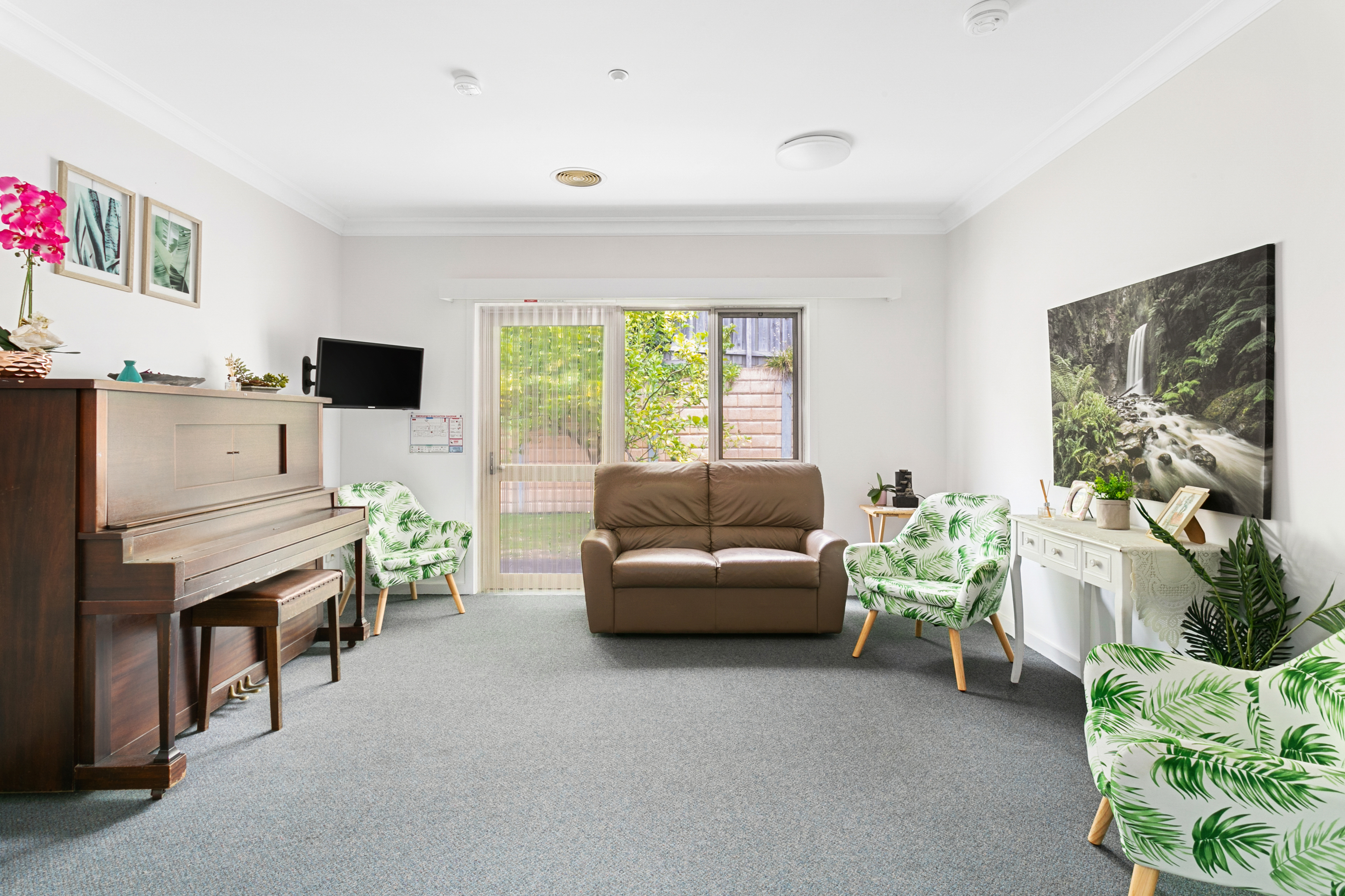 This, spacious, accessible home in Greensborough is close to a shopping complex and public transport SDA — Home image 4