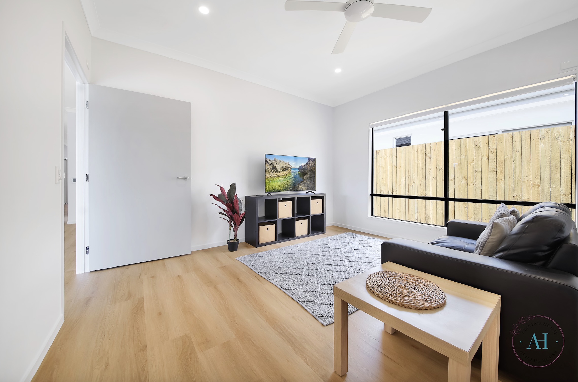 Modern Spacious HPS Home! — Home image 5
