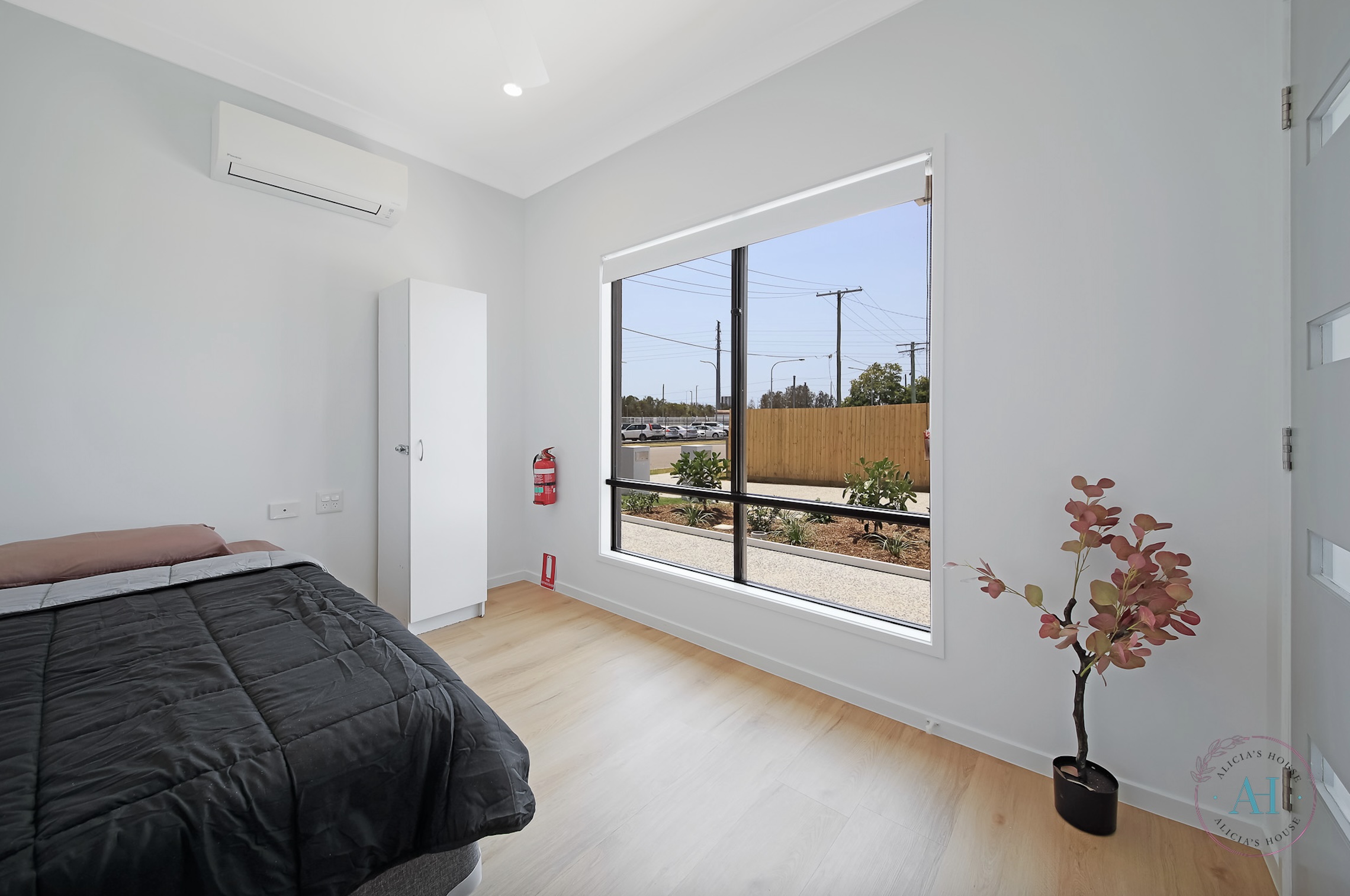 Modern Spacious HPS Home! — Home image 14