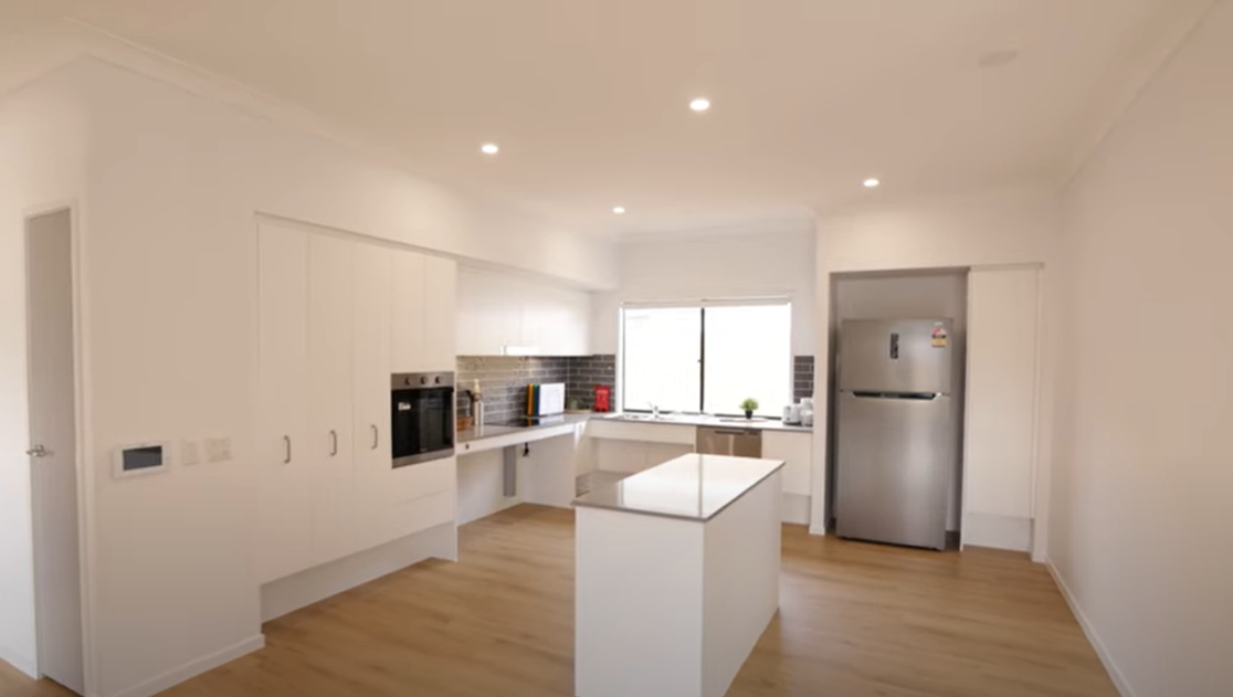 Boondall - central location, beautiful new SDA home with two living areas — Home image 4
