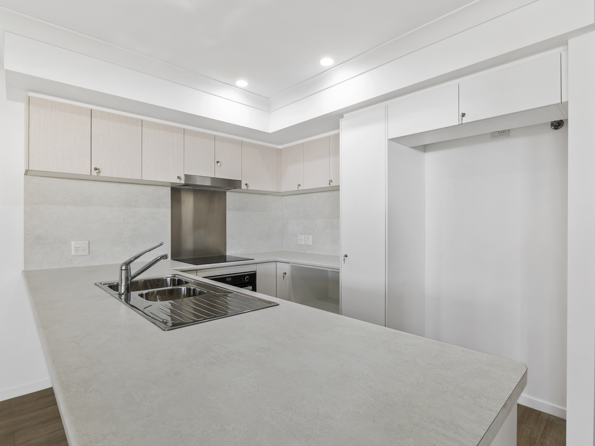 ROBUST HOME IN LOGAN RESERVE QLD — Home image 4