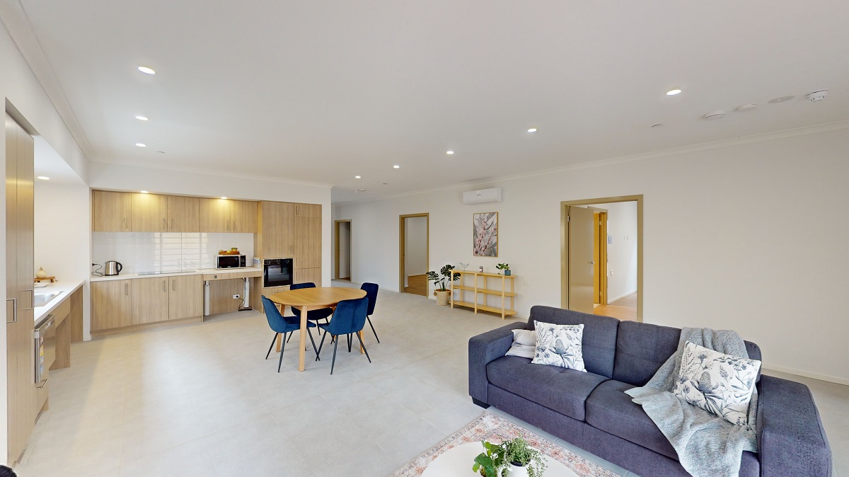 Modern 3-Bedroom home with 2 Vacancies available NOW! — Home image 2