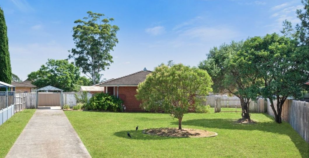 Spacious 4‑Bed House with Large Block & Garden — Home image 2