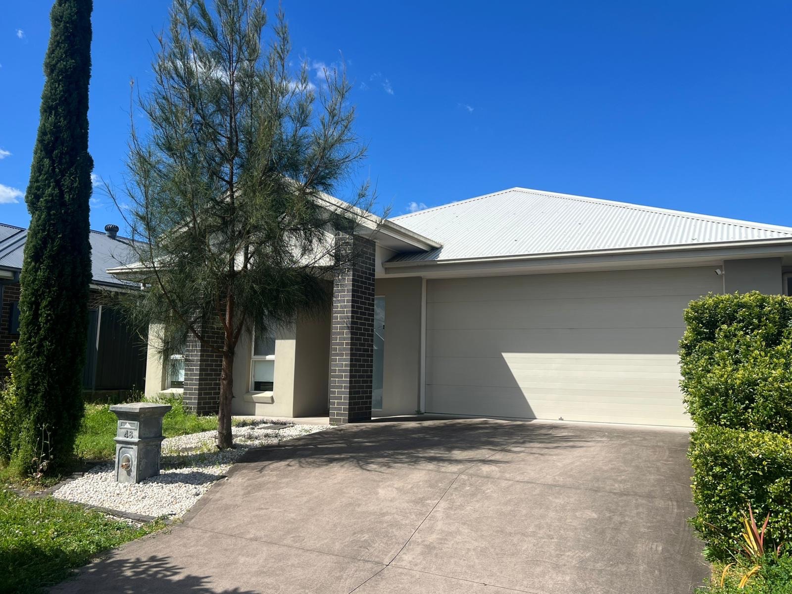Beautiful 4-Bedroom SIL Property – Hamlyn Terrace — Home image 4