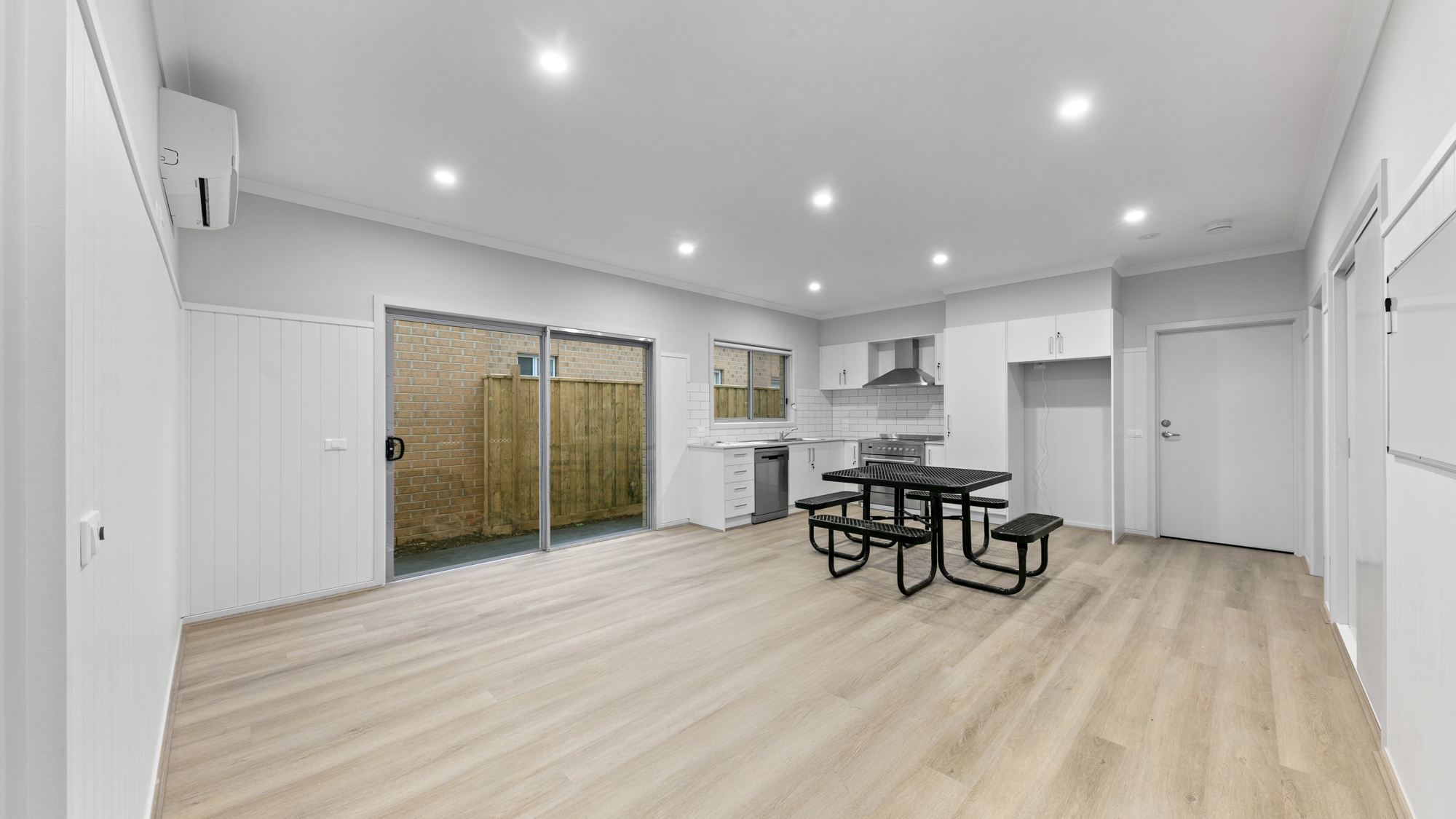 Super Robust Living — Engineered for Calm, Stability & Everyday Independence — Home image 2