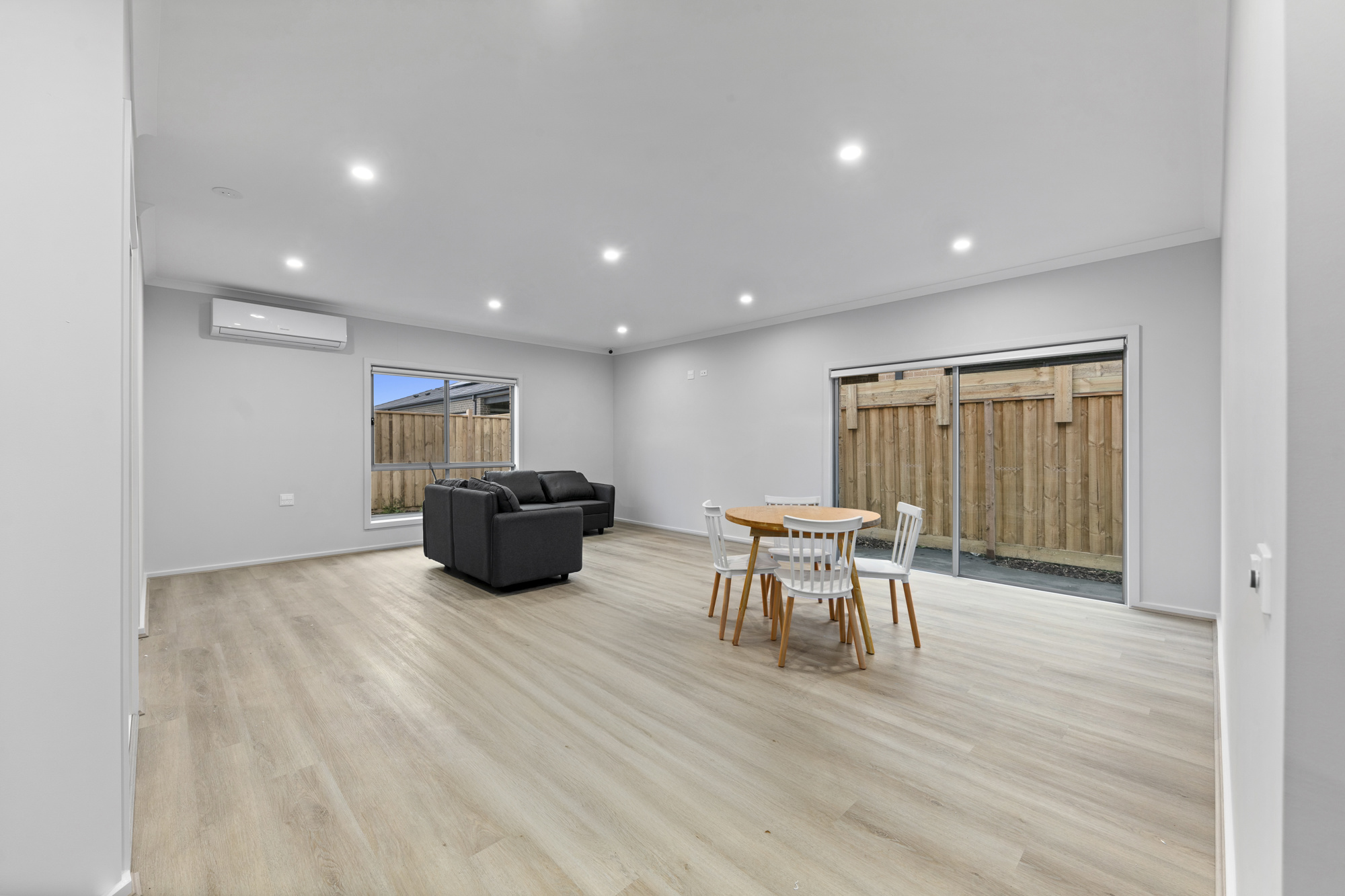 Super Robust Living — Engineered for Calm, Stability & Everyday Independence — Home image 9