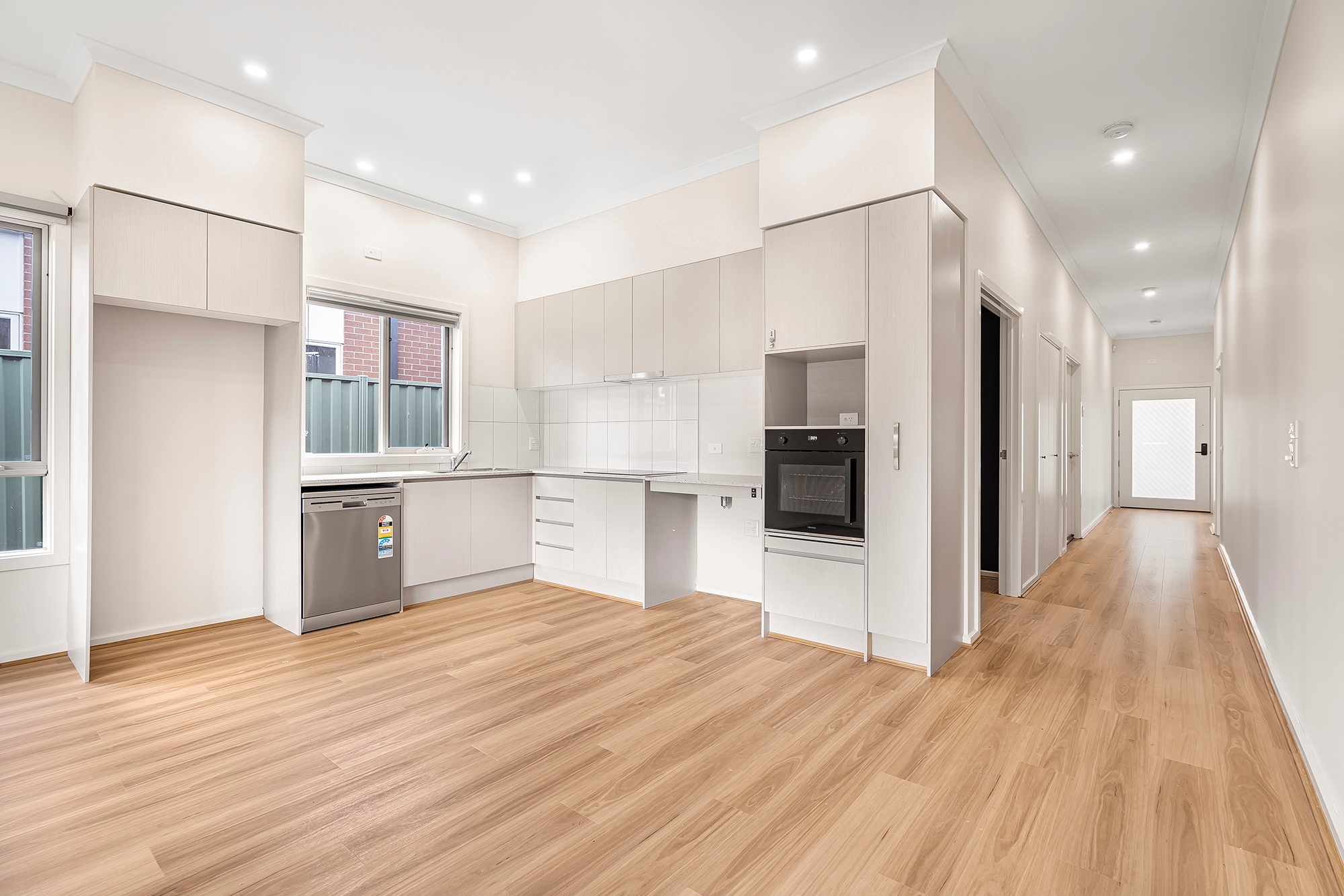 Winter Valley Retreat – Robust 2-Resident Home — Home image 3