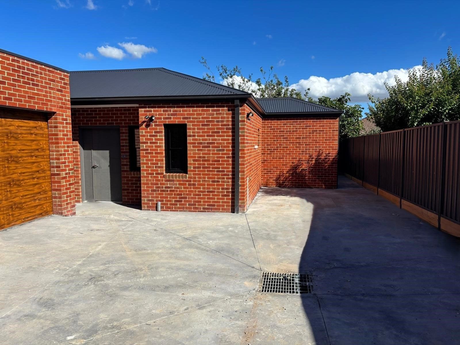 🏡 Modern SDA Townhouse Near Dandenong – Improved Livability ✅ Comfort, Convenience & Care! 🌿 — Home image 2