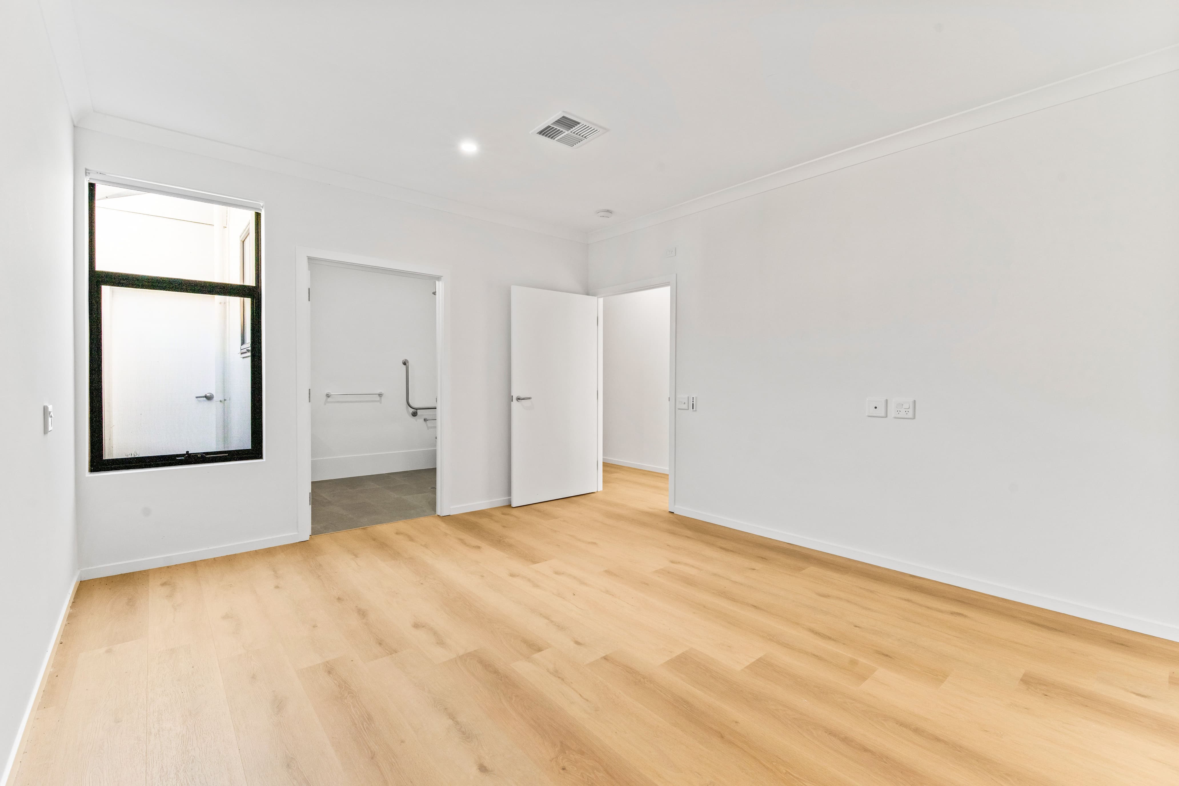 Comfortable SDA living at Inglefarm — Home image 2