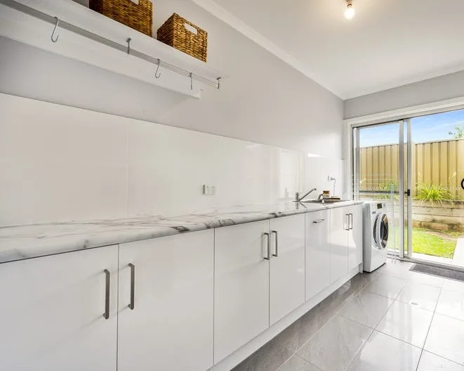 Welcoming 4‑Bedroom SIL Property with Open‑Plan Living Mount Gambier — Home image 9