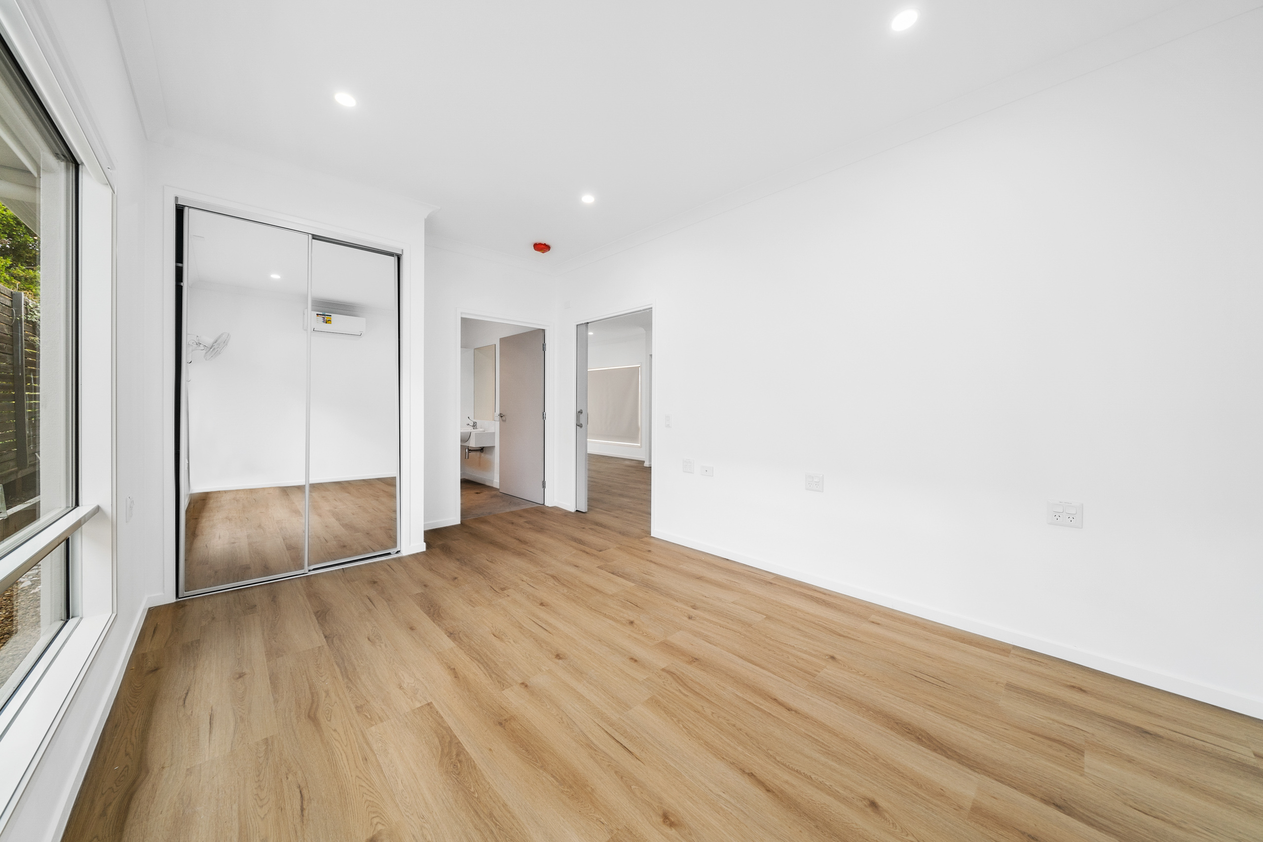 Beautiful North Brisbane HPS House! — Home image 3